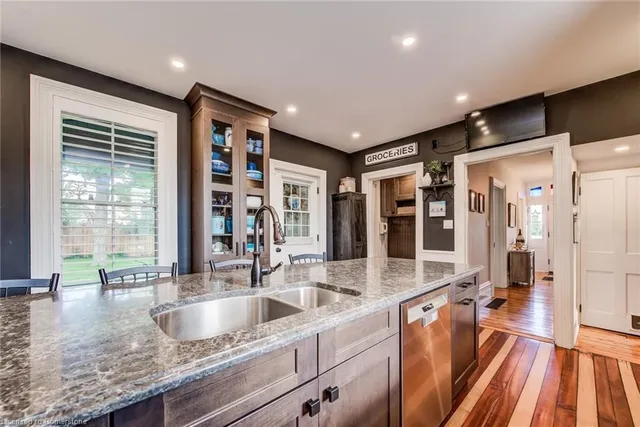 Additional property image - 920 Orr Crt