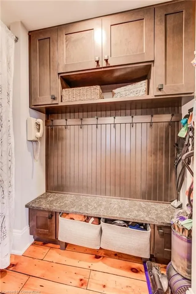 Additional property image - 920 Orr Crt