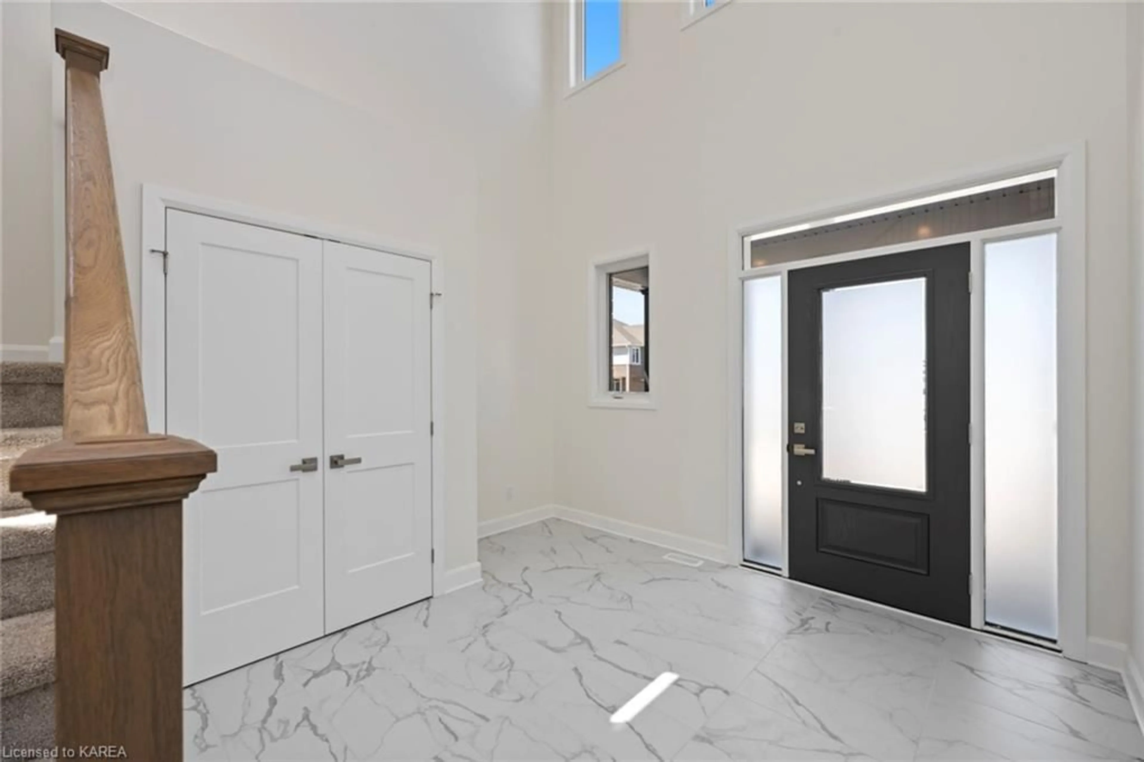 Indoor entryway, ceramic floors for 1395 Monarch Dr, Kingston Ontario K7P 0S1