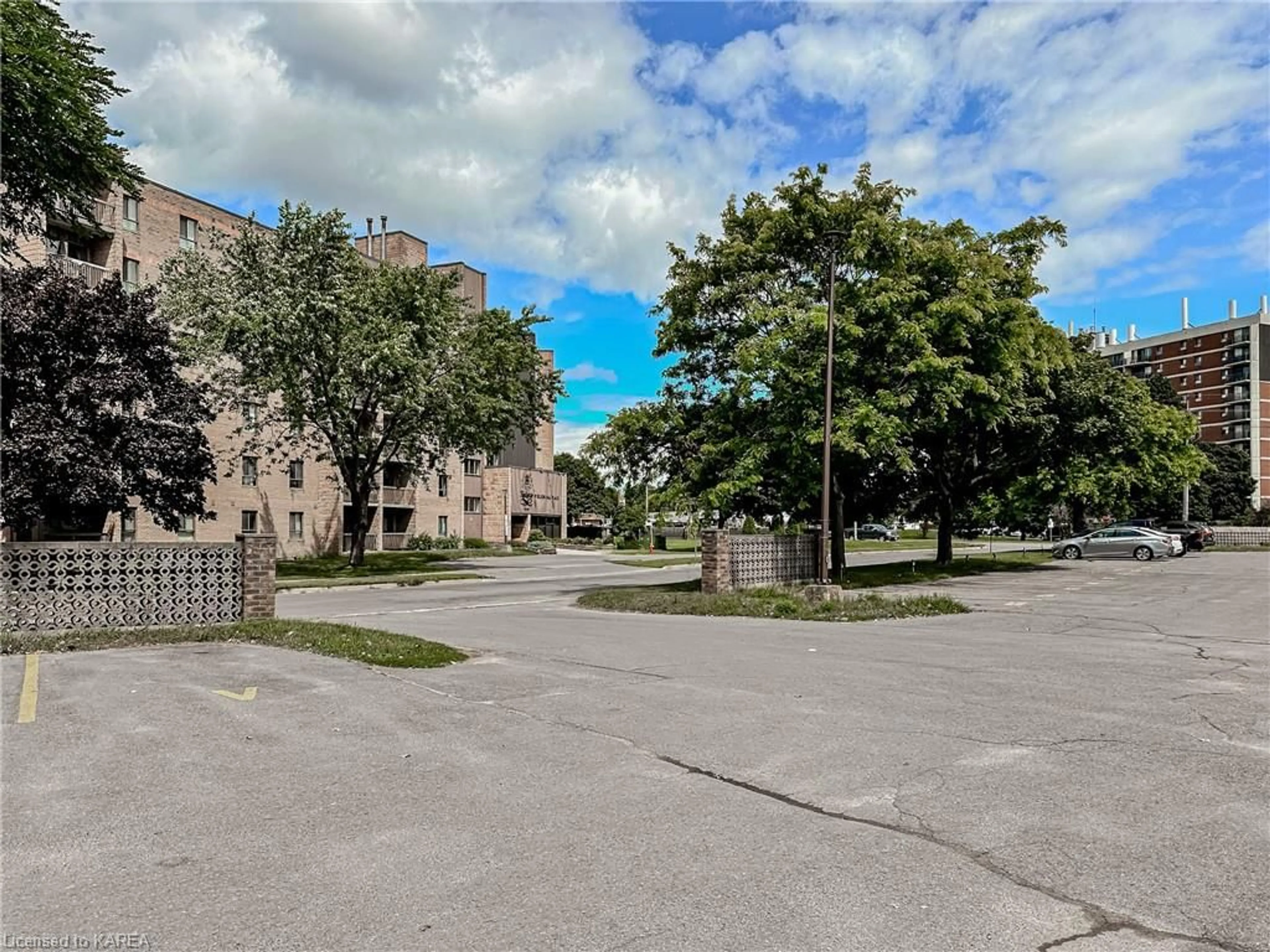 Street view for 17 Eldon Hall Pl #203, Kingston Ontario K7M 7H5