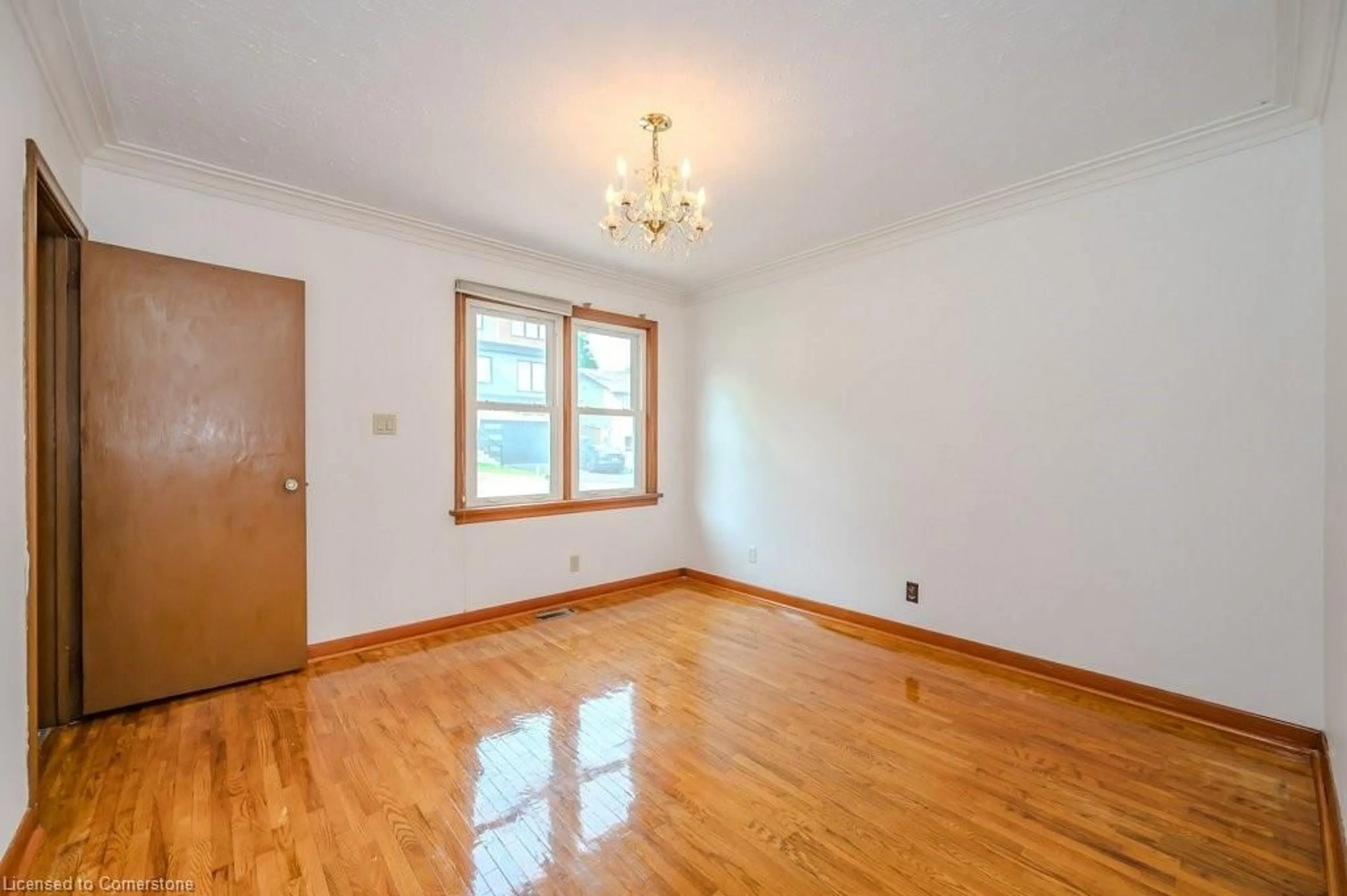 A pic of a room, wood floors for 191 Grove St, Guelph Ontario N1E 2W8