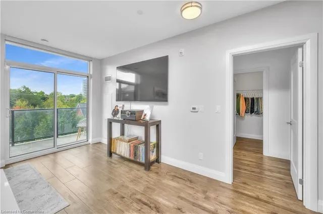 Additional property image - 399 Queen St S Unit 211