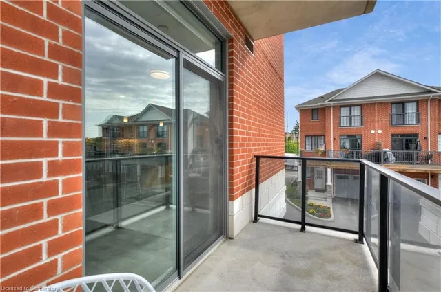Additional property image - 399 Queen St S Unit 211