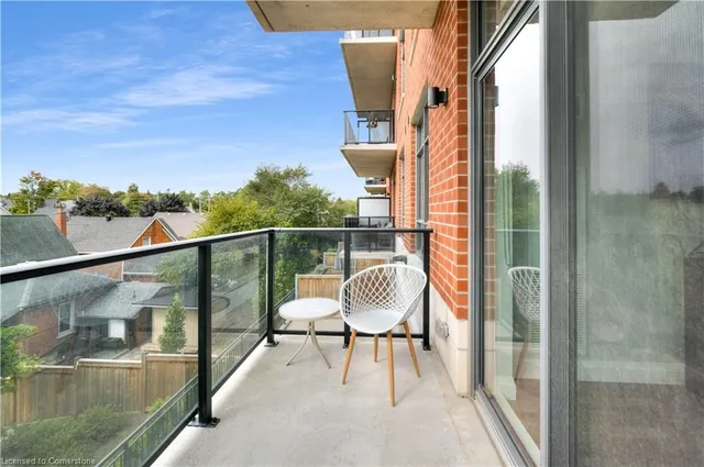 Additional property image - 399 Queen St S Unit 211