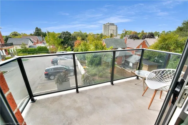 Additional property image - 399 Queen St S Unit 211