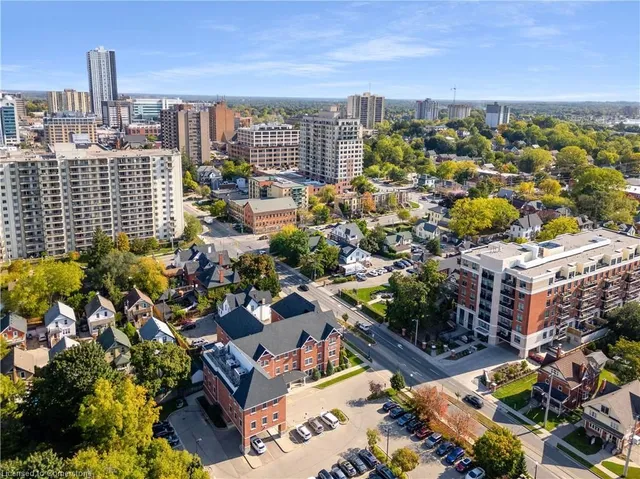 Additional property image - 399 Queen St S Unit 211