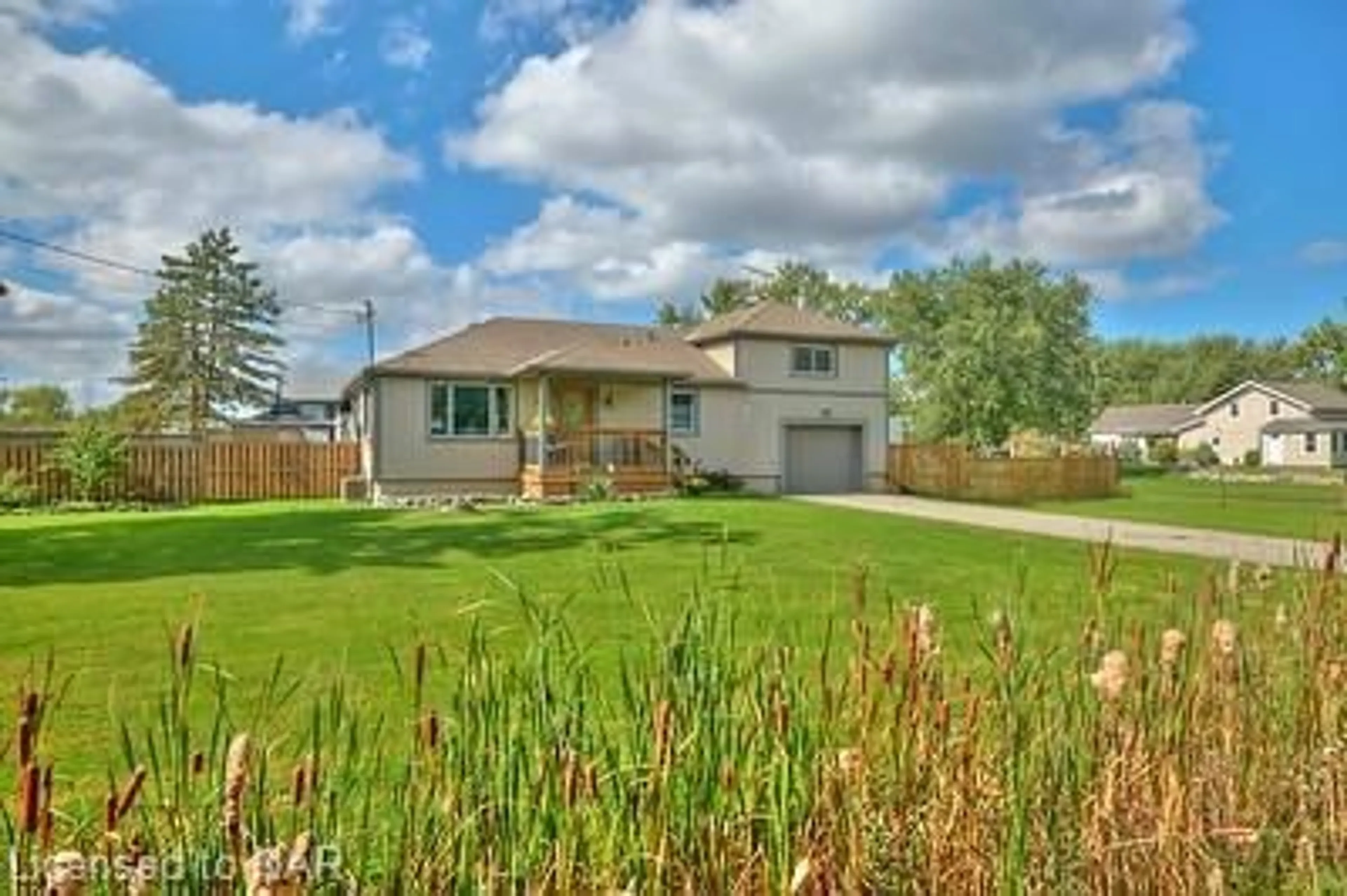 Frontside or backside of a home, the fenced backyard for 10905 Sodom Rd, Niagara Falls Ontario L2G 0T7