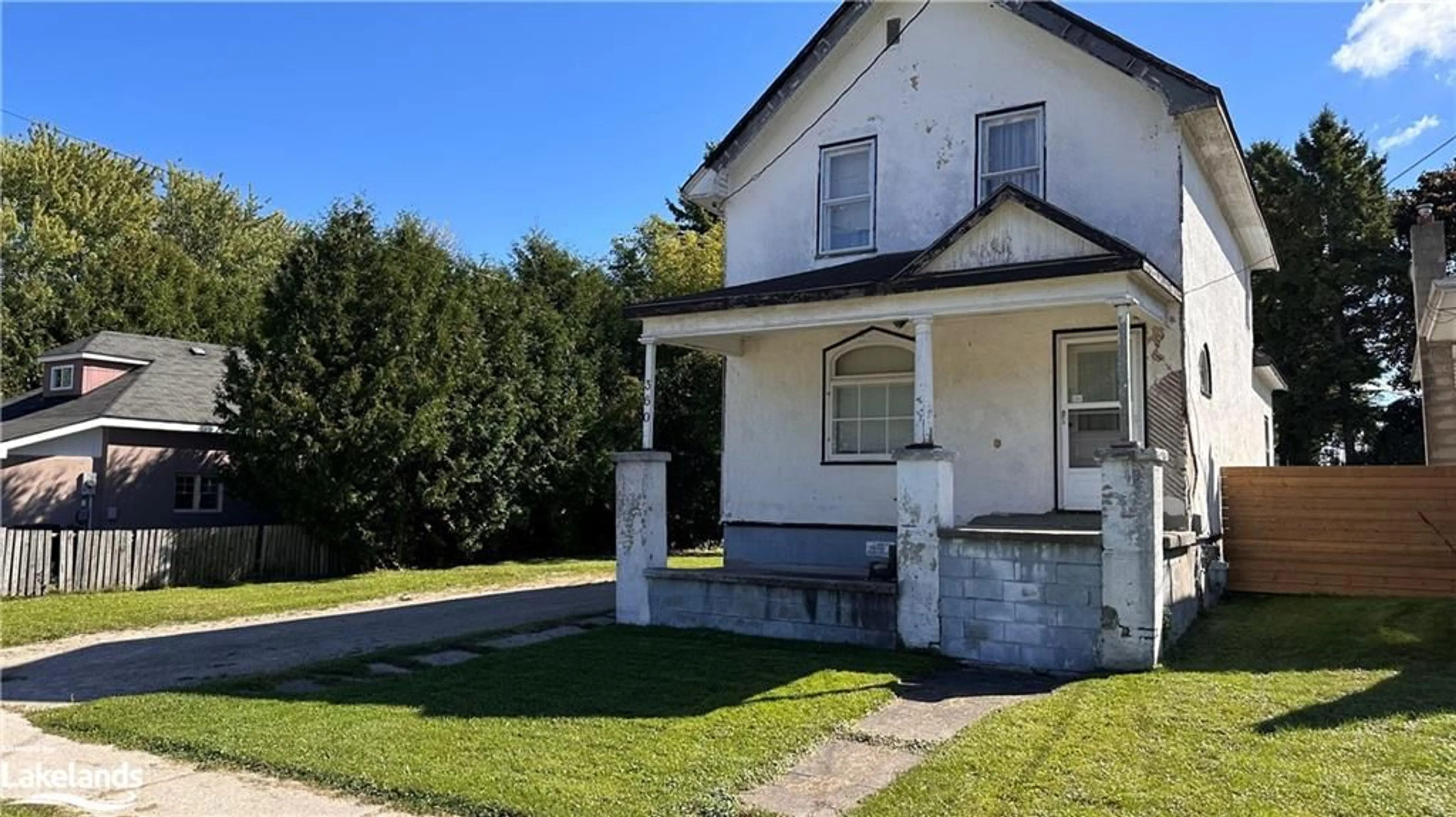 Frontside or backside of a home, cottage for 360 Ontario St, Collingwood Ontario L9Y 1N3