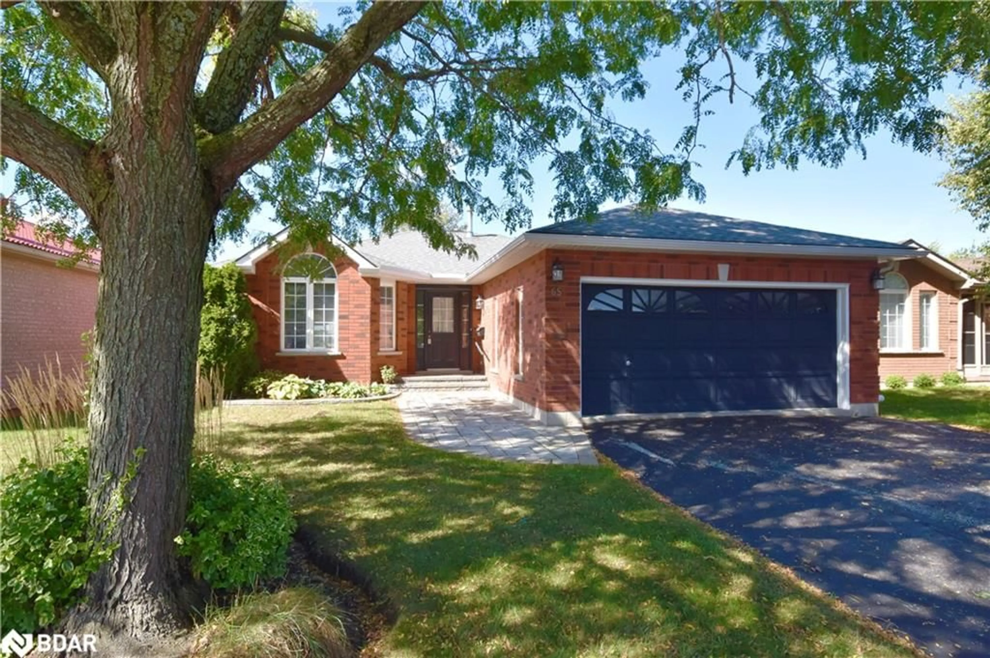 Home with brick exterior material for 65 Johnson Street St, Orillia Ontario L3V 7R9