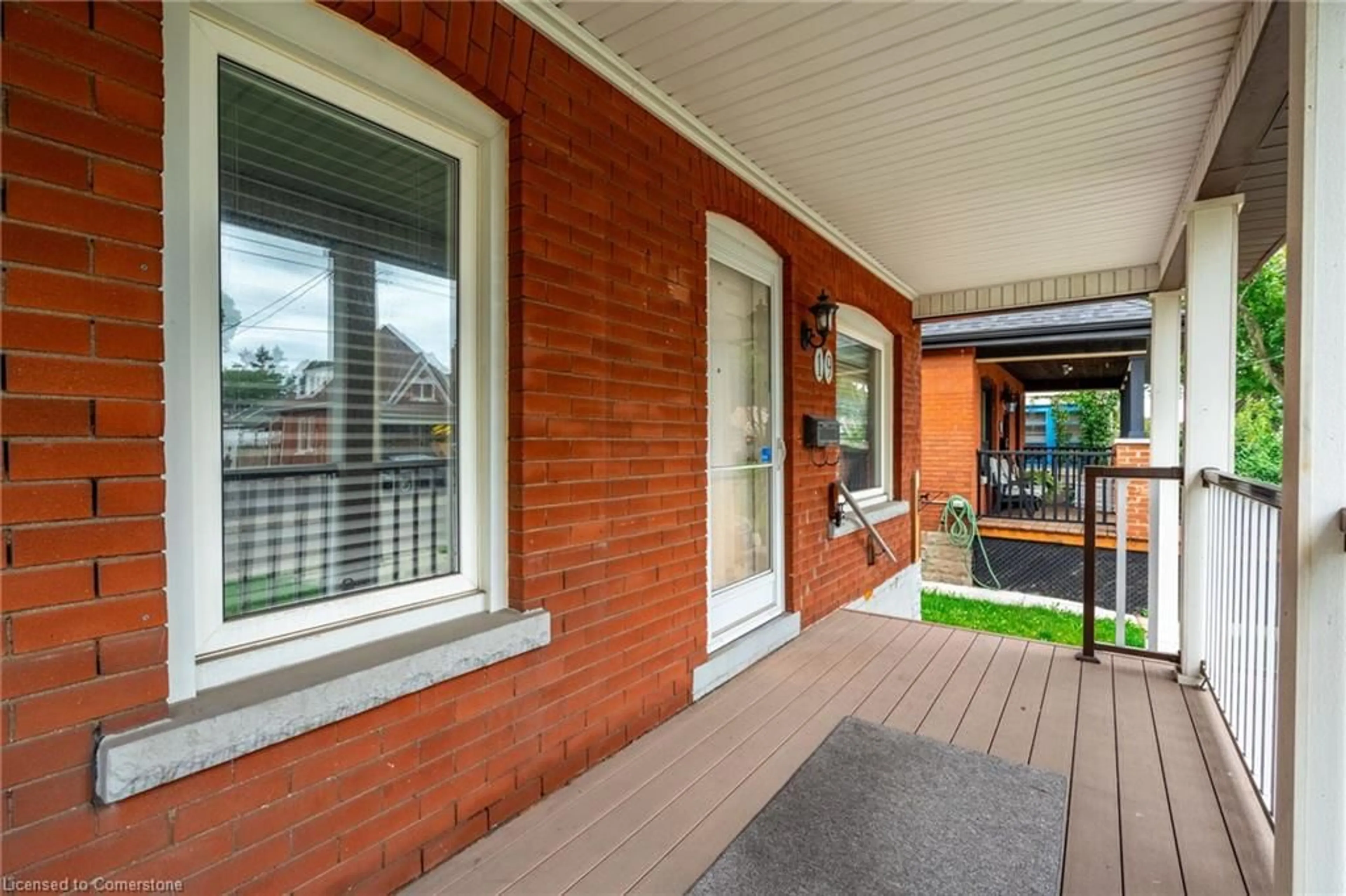 Patio for 19 Graham Ave, Hamilton Ontario L8H 4J6