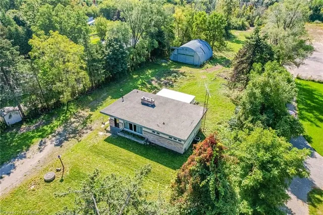 Additional property image - 623 Robson Rd