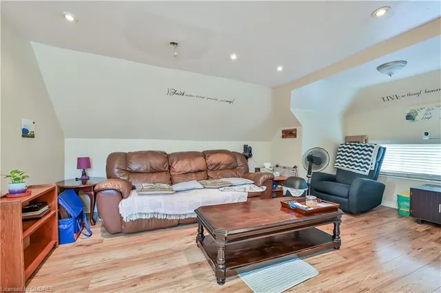 Additional property image - 139 Balsam Ave