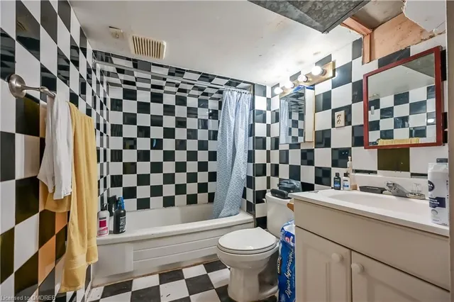 Additional property image - 139 Balsam Ave