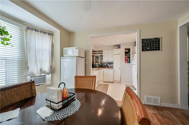 Additional property image - 139 Balsam Ave