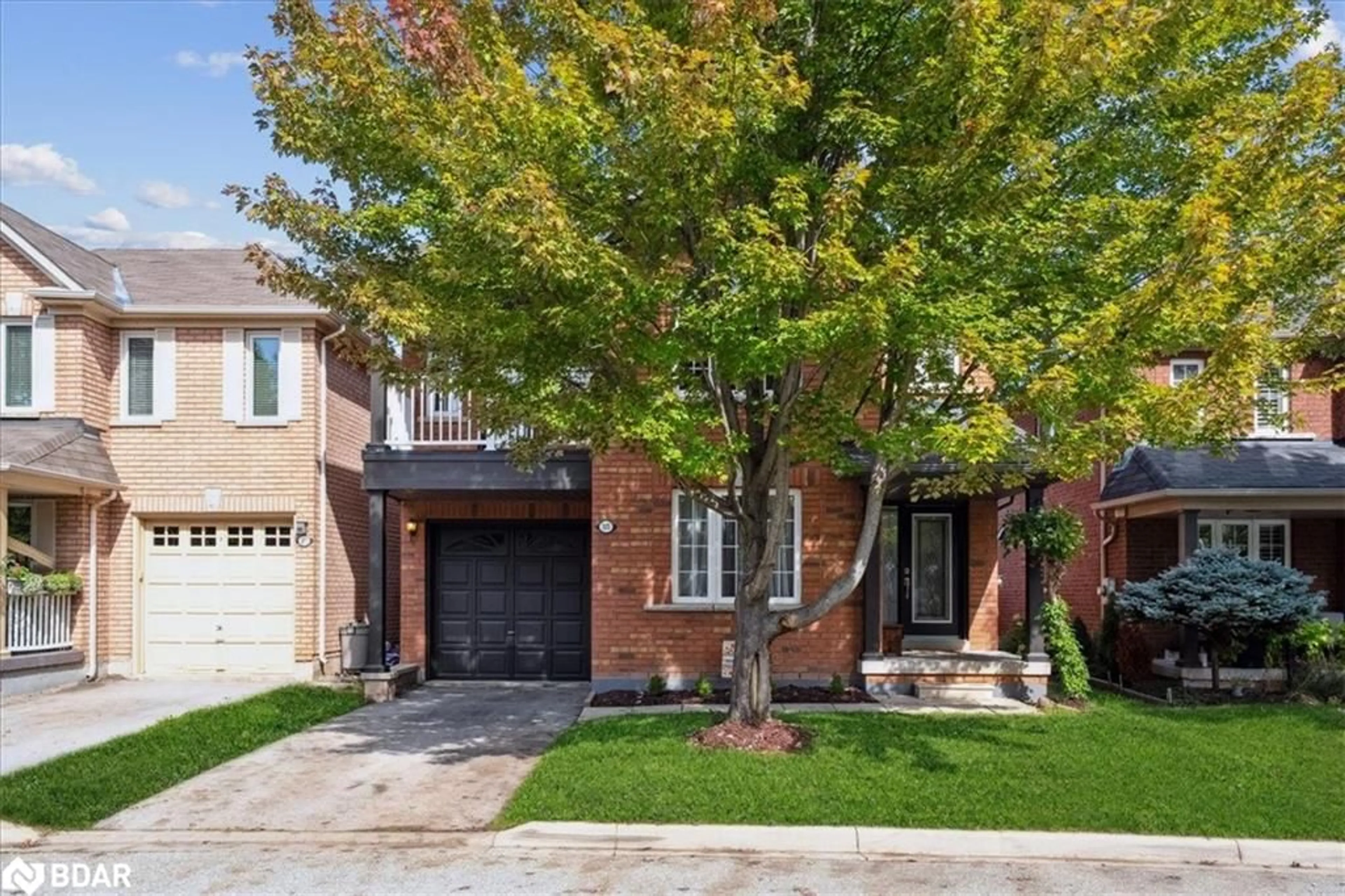 Home with brick exterior material for 2173 Crestmont Dr, Oakville Ontario L6M 5A6