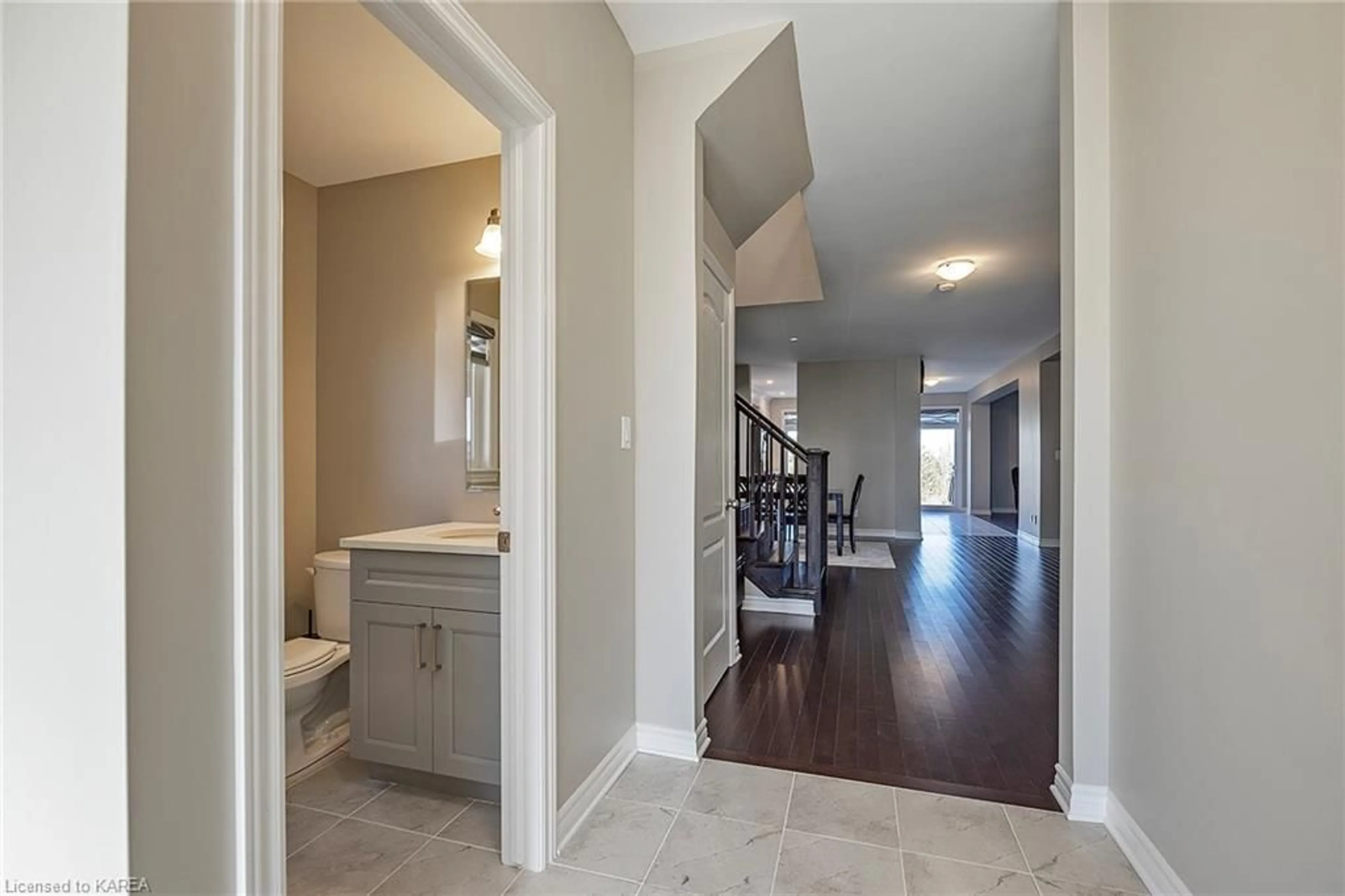 Indoor entryway, wood floors for 1382 Monarch Dr, Kingston Ontario K7P 0S1