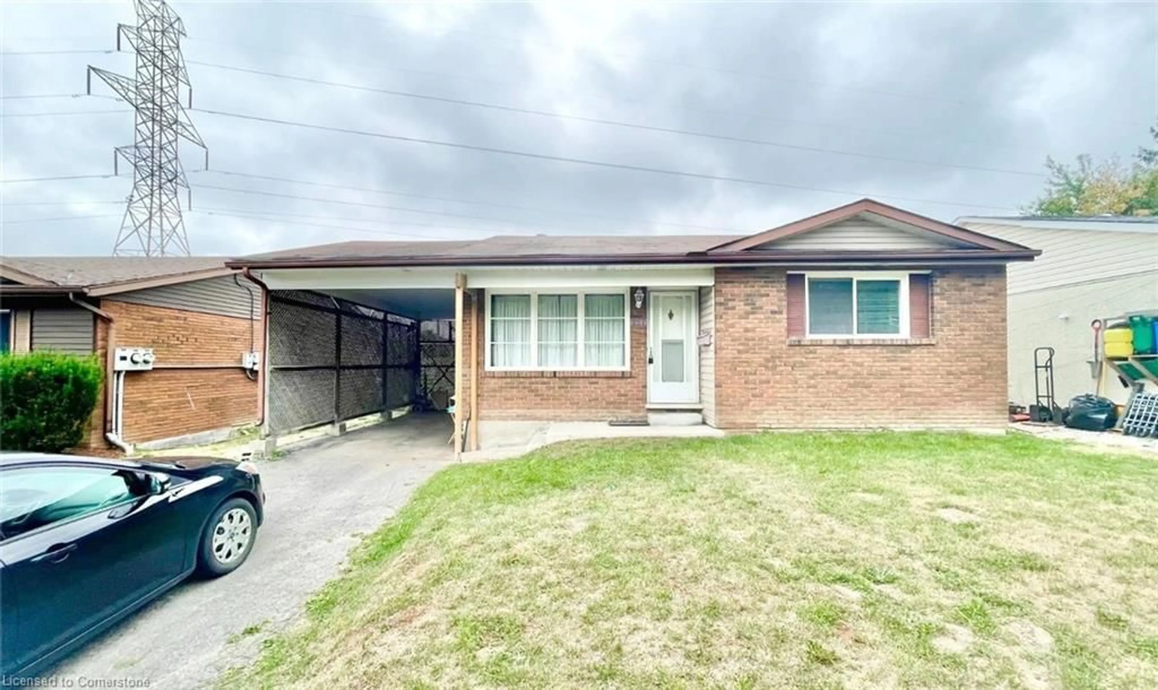 Frontside or backside of a home, cottage for 257 Thorncrest Dr, Waterloo Ontario N2L 4L2