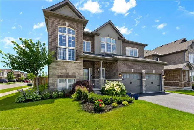 133 Lametti Dr, Fonthill 4