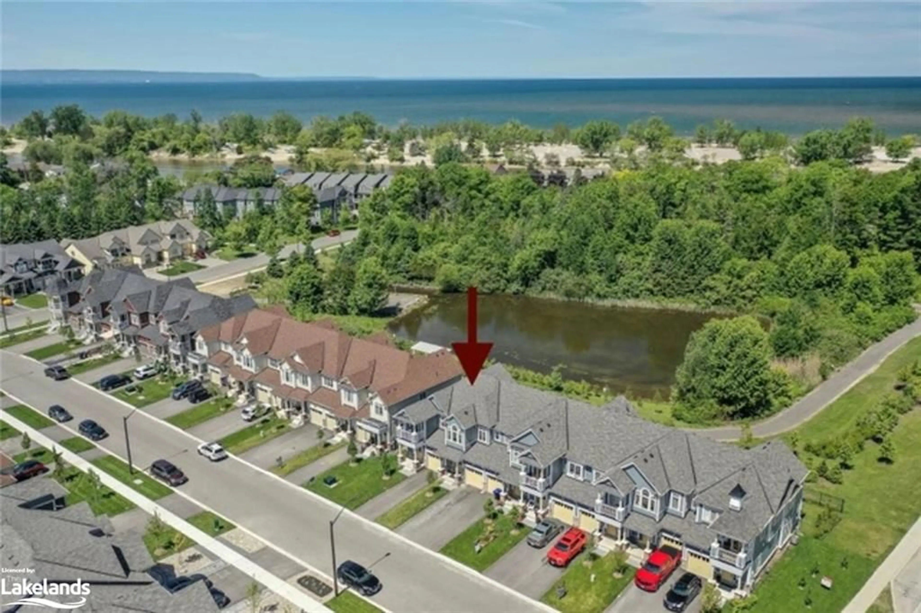 A pic from exterior of the house or condo, the street view for 14 Little River Cross, Wasaga Beach Ontario L9Z 0J8