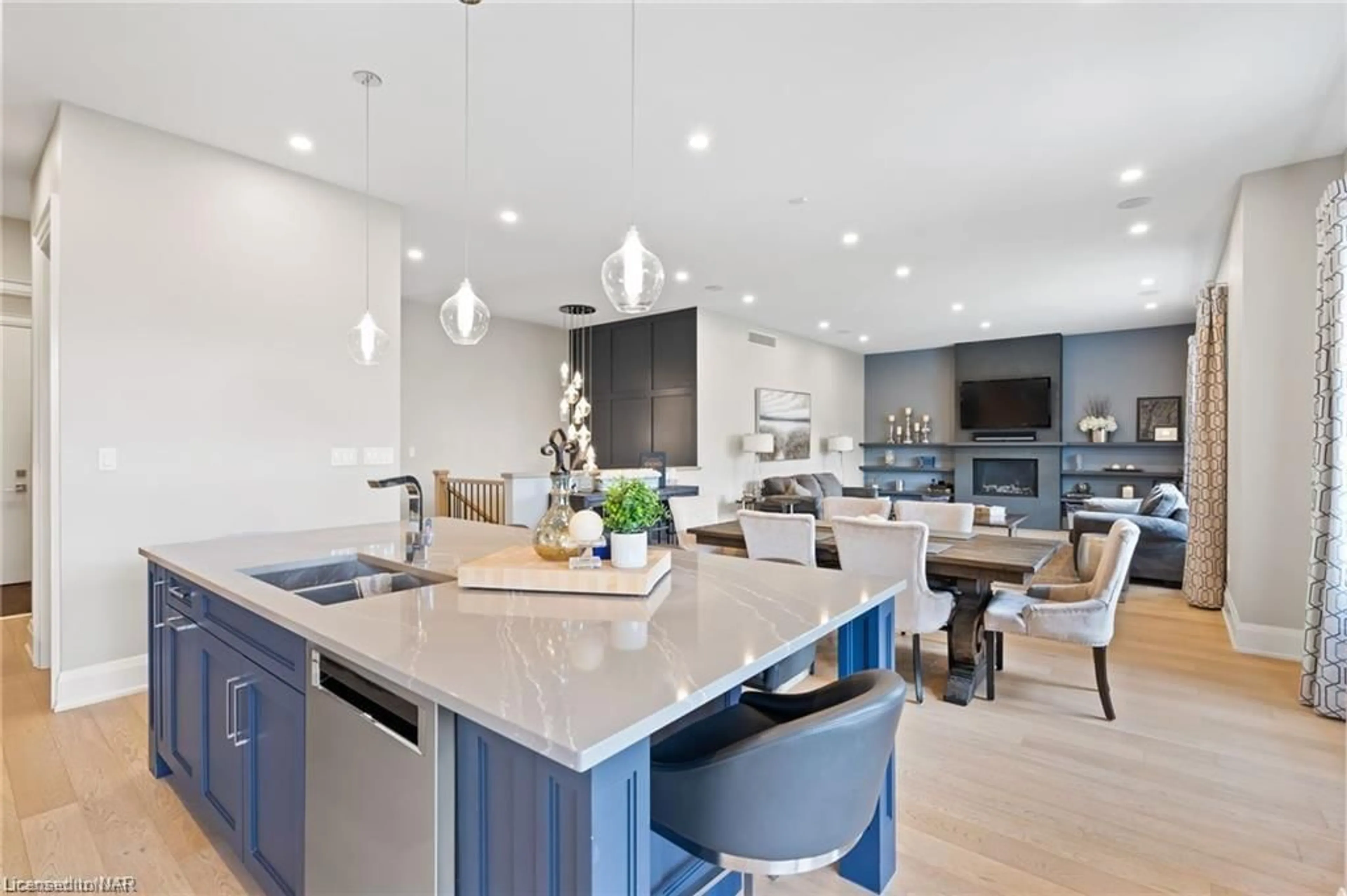 Open concept kitchen for 13 Francesco Cres, St. Catharines Ontario L2S 4C7