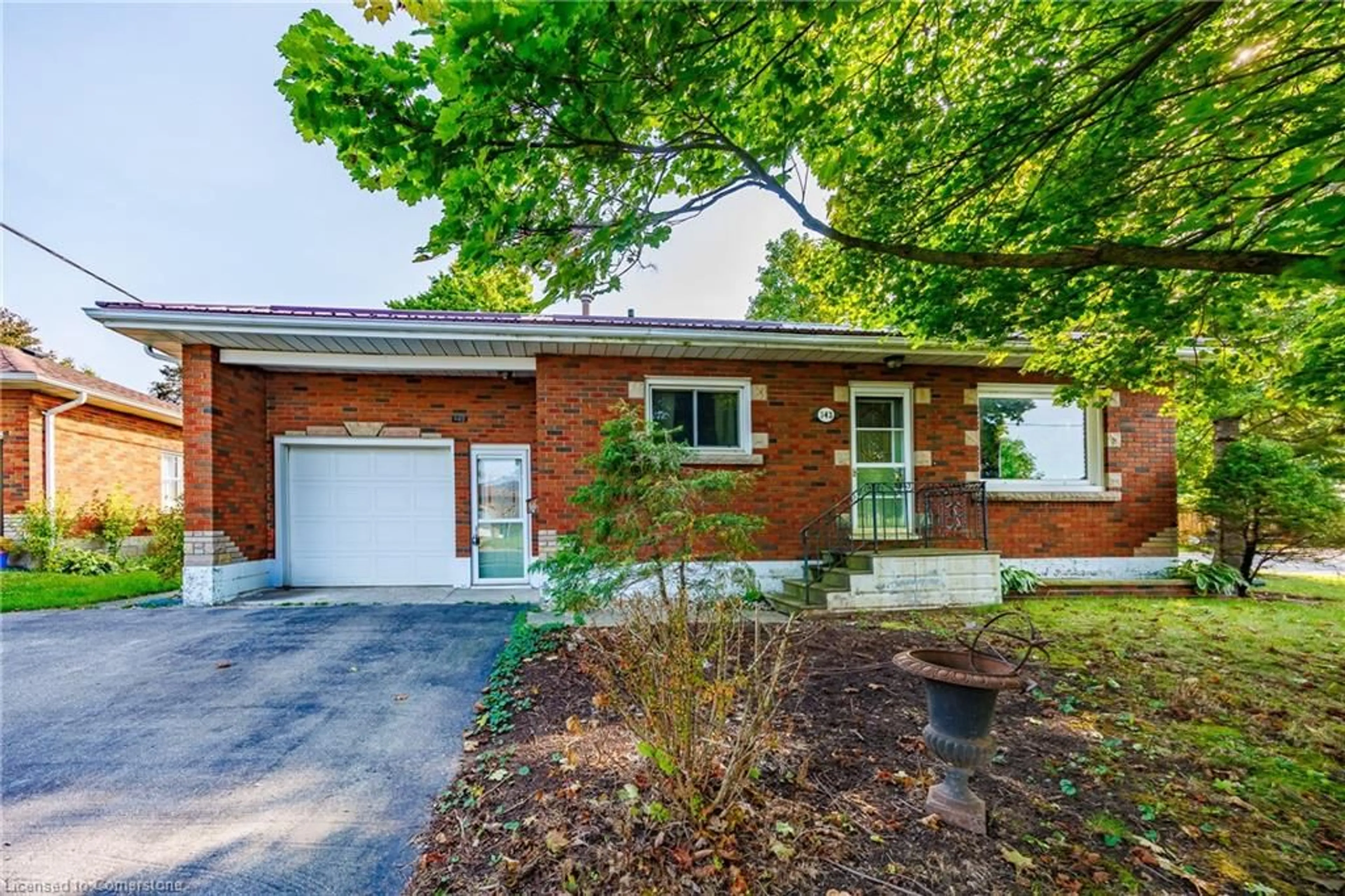 Home with brick exterior material for 343 Delcrest Ave, Delhi Ontario N4B 2S8