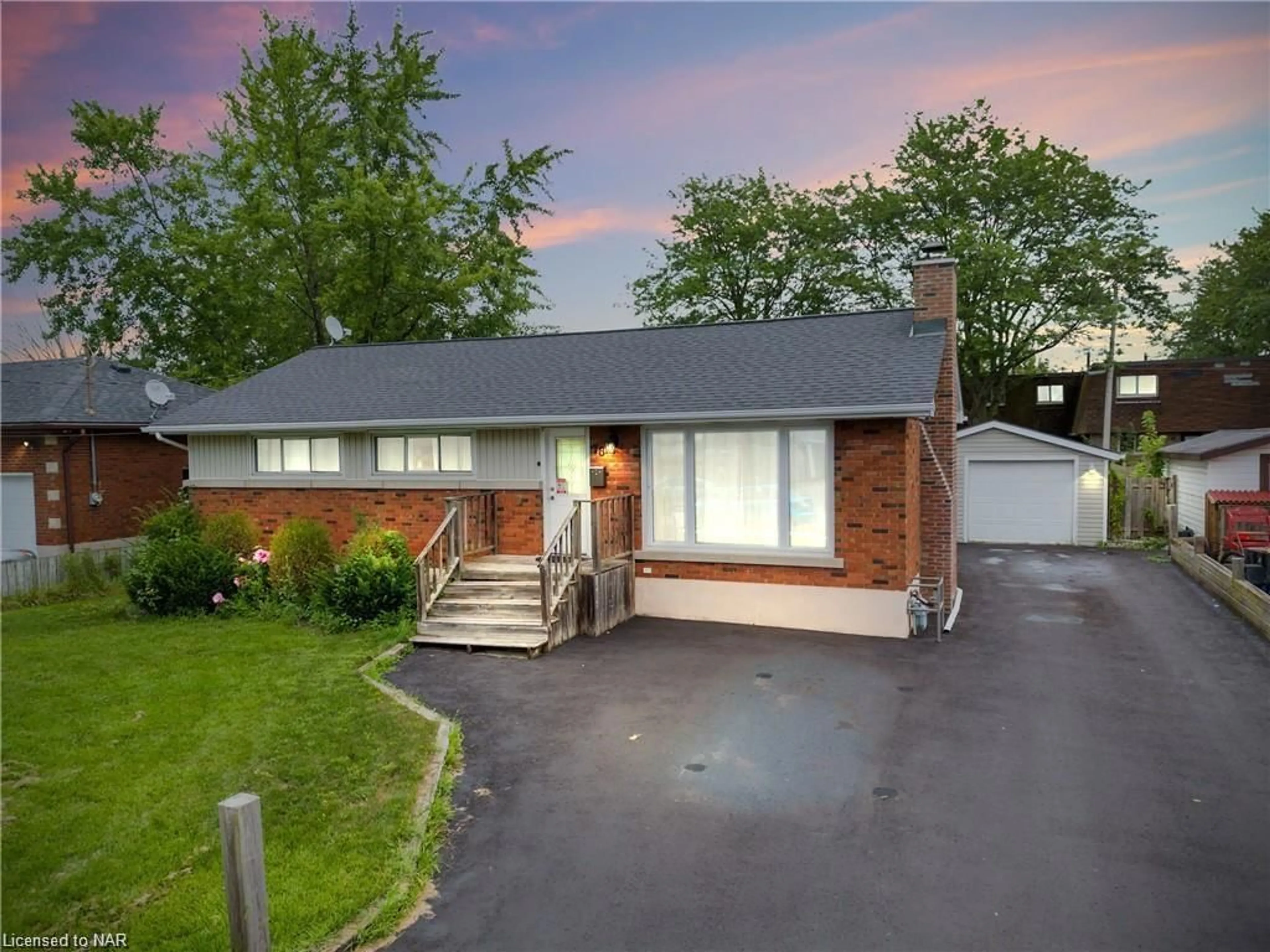 Frontside or backside of a home, cottage for 78 Gram Ave, Welland Ontario L3C 1H6