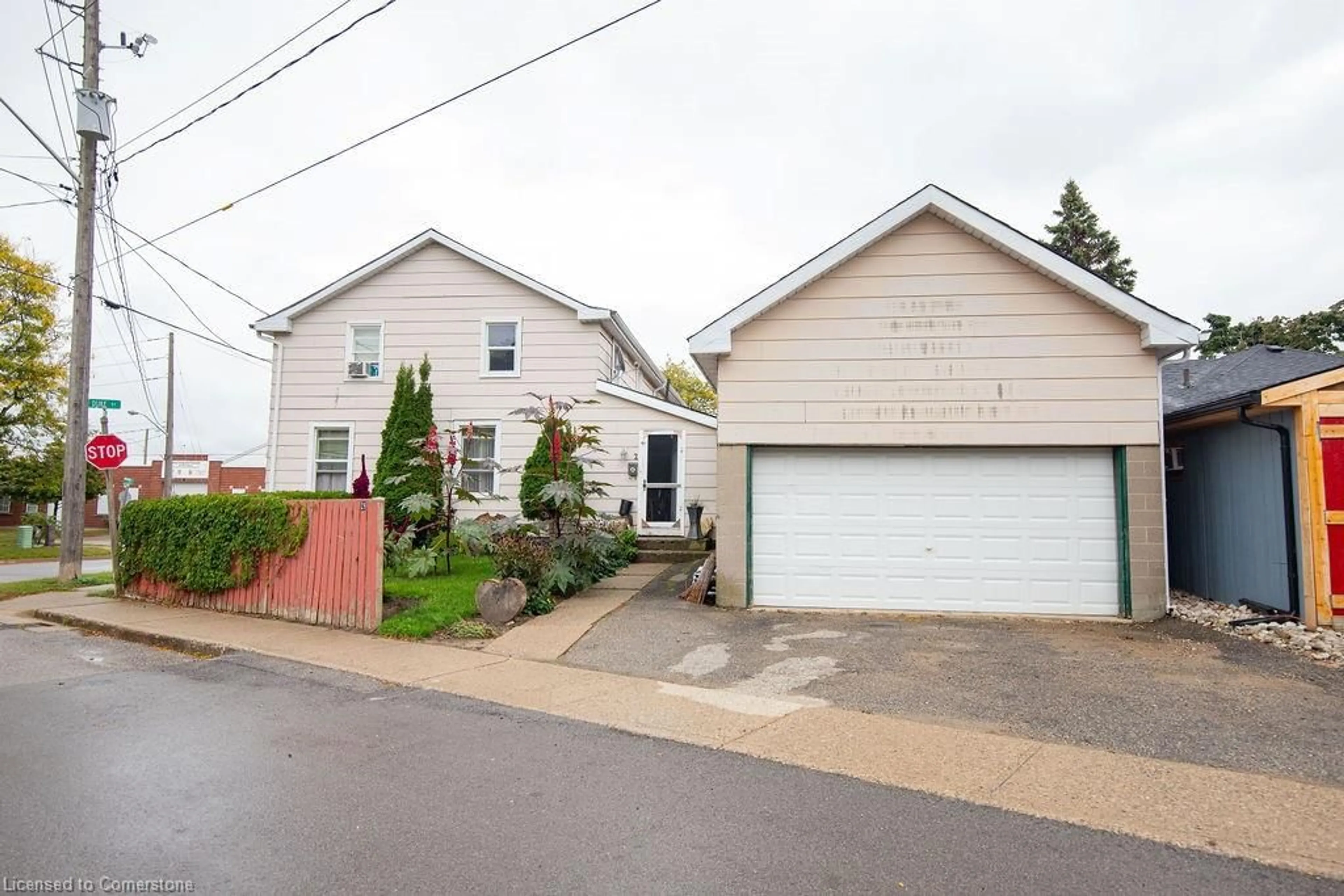 Frontside or backside of a home, the street view for 24 Duke St, Brantford Ontario N3T 3T4