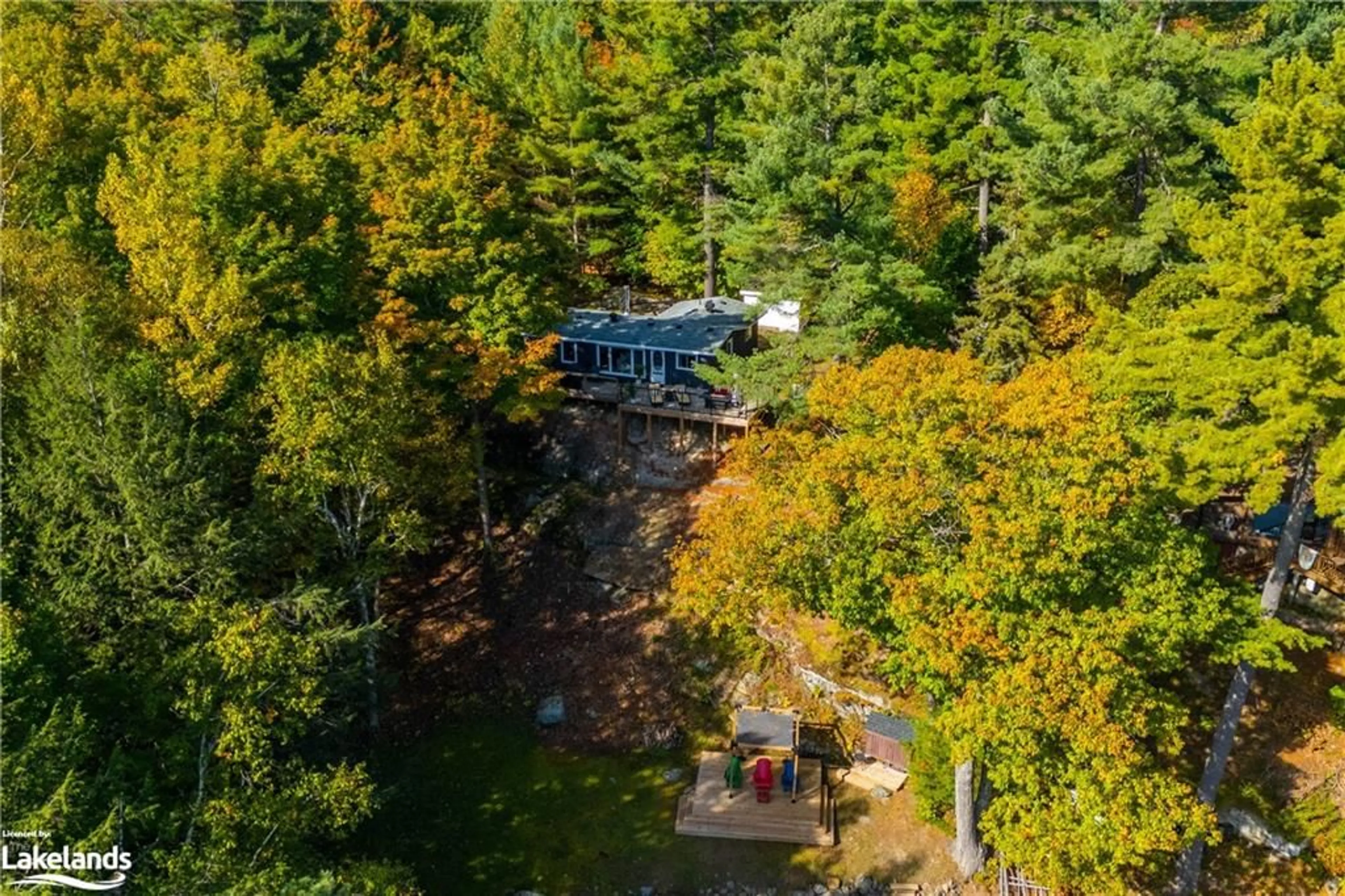 A pic from exterior of the house or condo, cottage for 1025 Scout Trail, Port Carling Ontario P0B 1J0