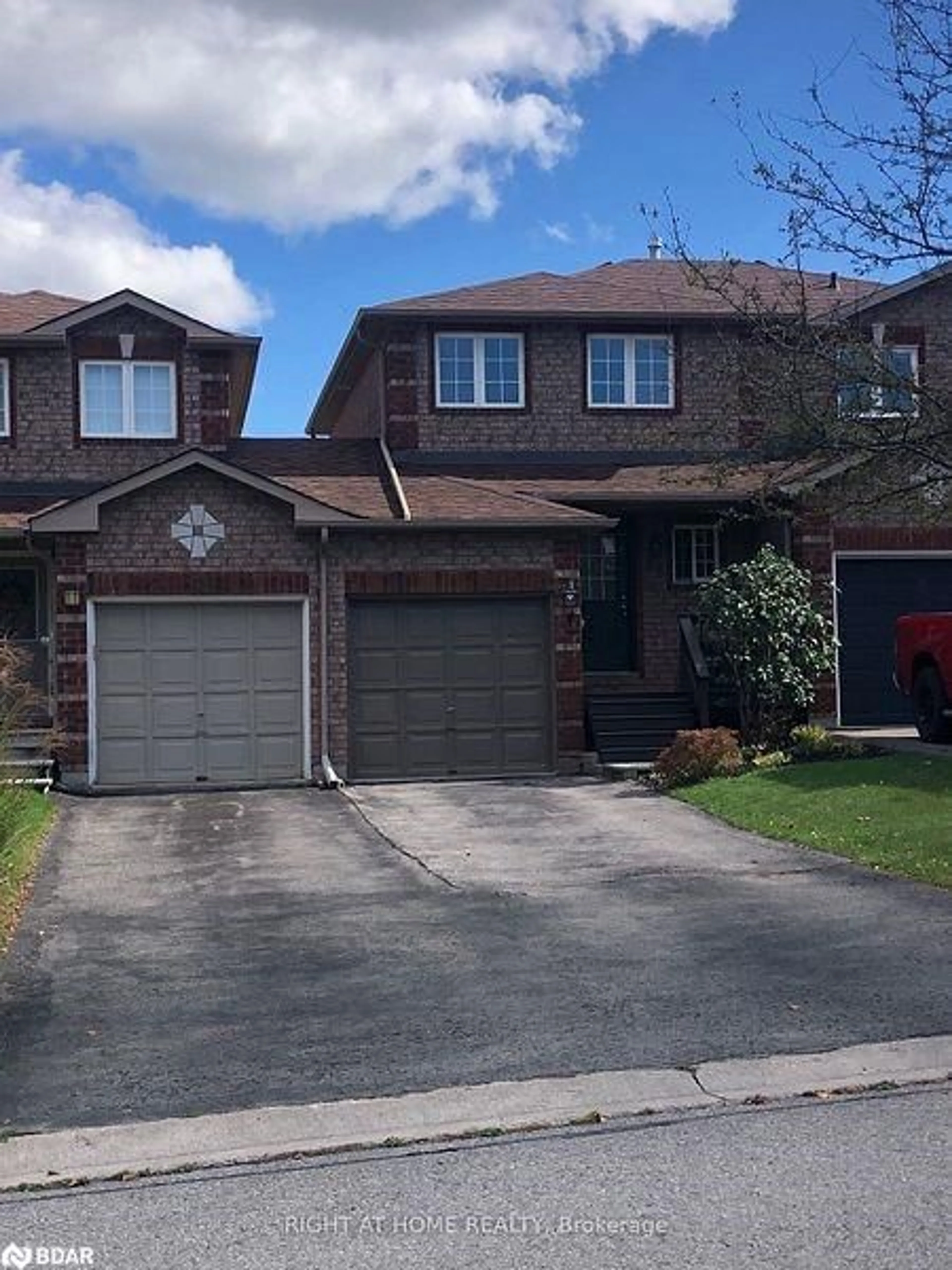 Frontside or backside of a home, cottage for 59 Lions Gate Boulevard Blvd, Barrie Ontario L4M 7E4