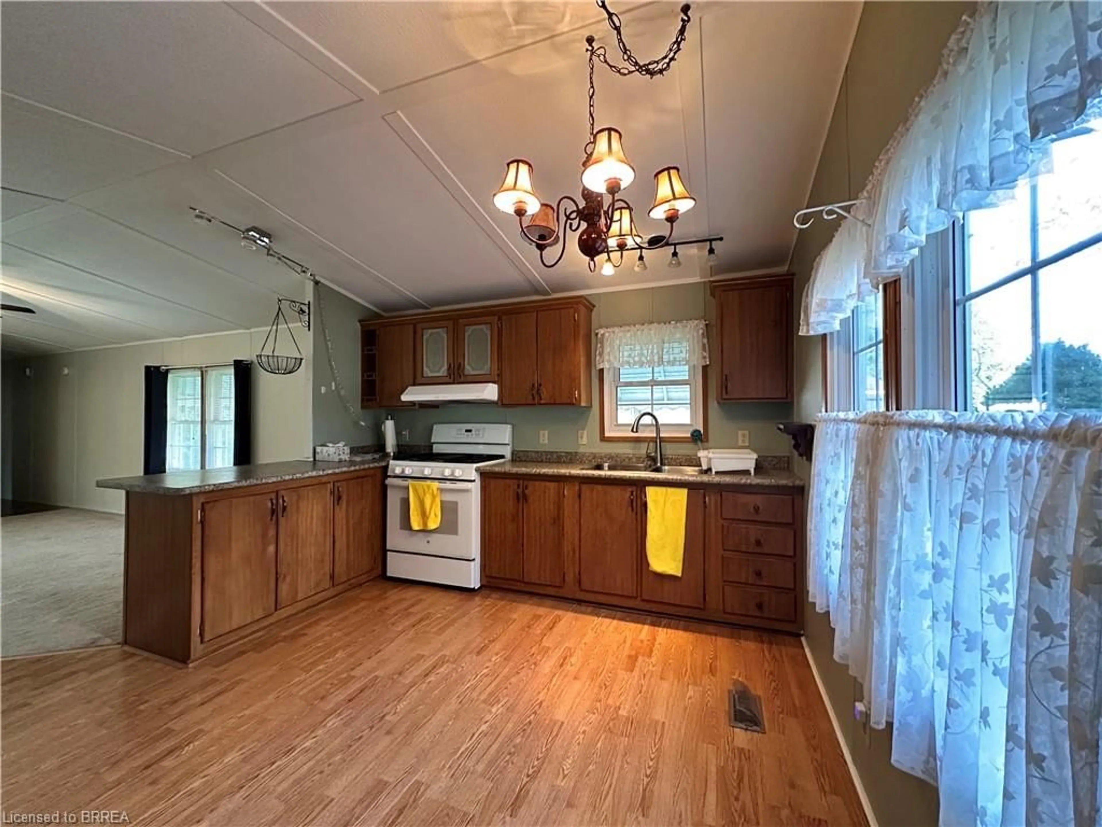 Kitchen, wood floors, cottage for 4899 Plank Rd #12, Port Burwell Ontario N0J 1T0