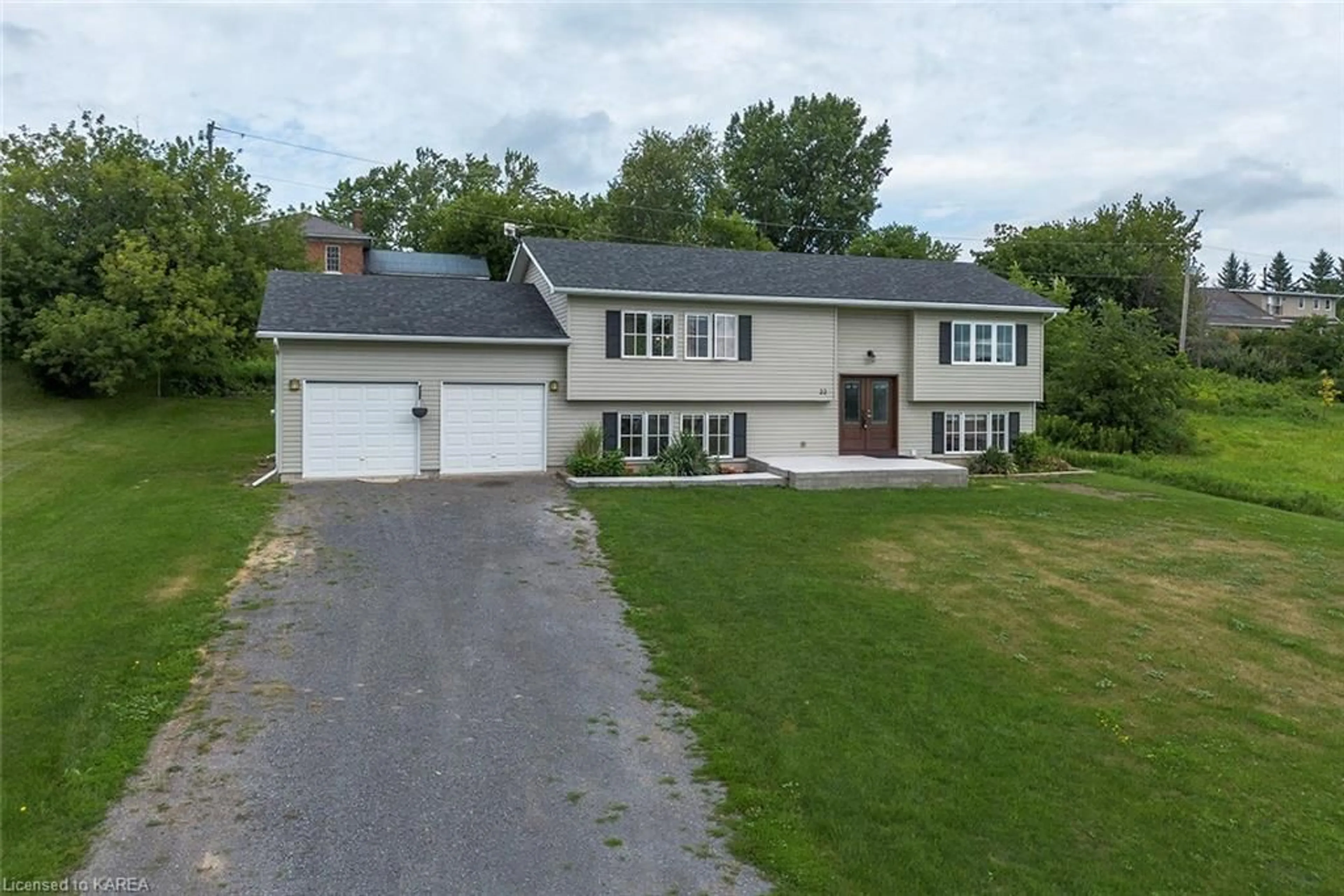 Frontside or backside of a home, the street view for 23 Bayview Dr, Napanee Ontario K7R 3K8