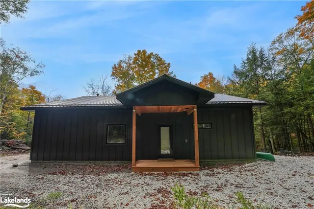 1218 Basshaunt Lake Rd, Haliburton 2