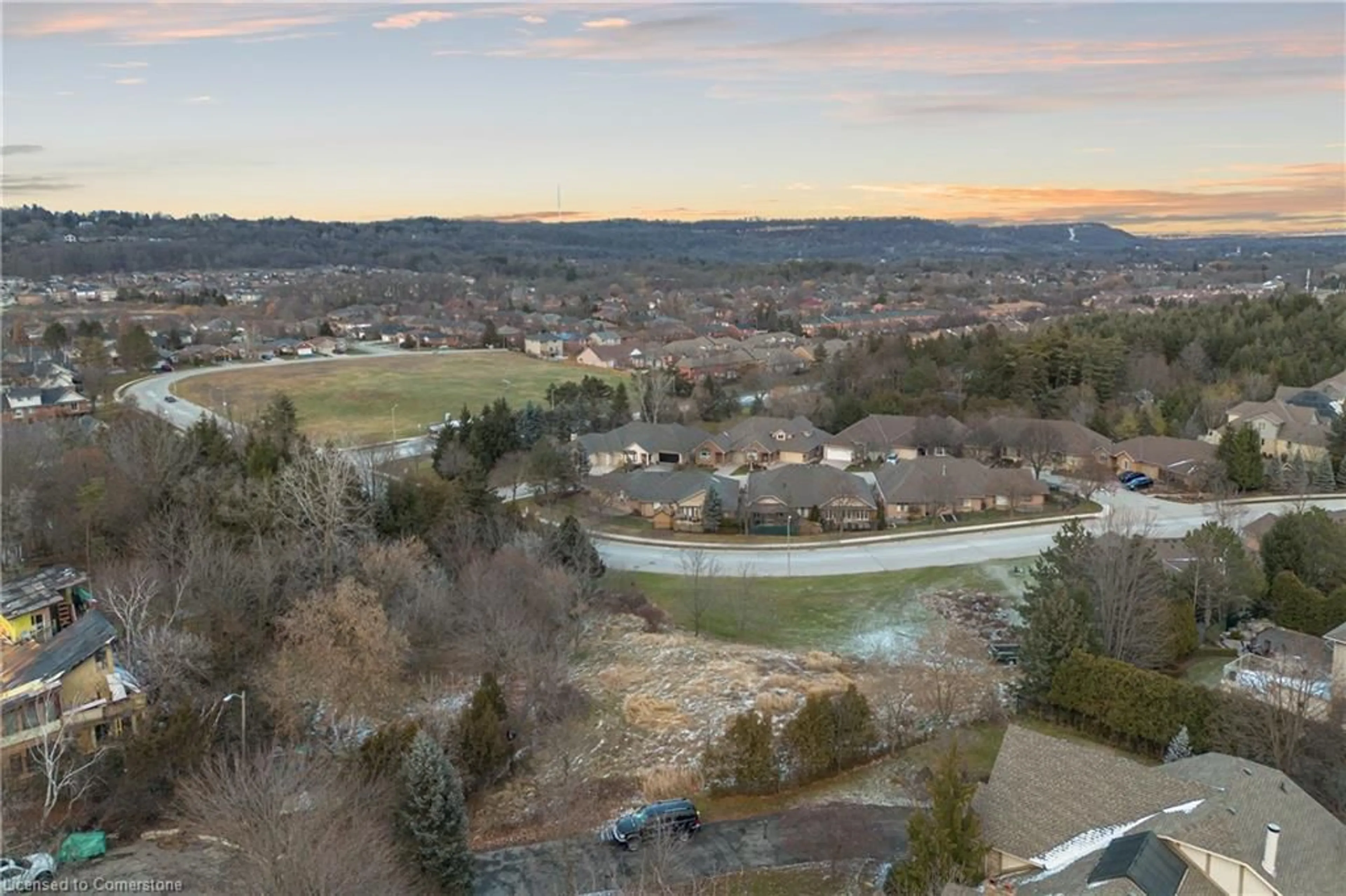 A pic from exterior of the house or condo, the view of lake or river for N/A Ridgewood Blvd, Hamilton Ontario L9H 6Z2