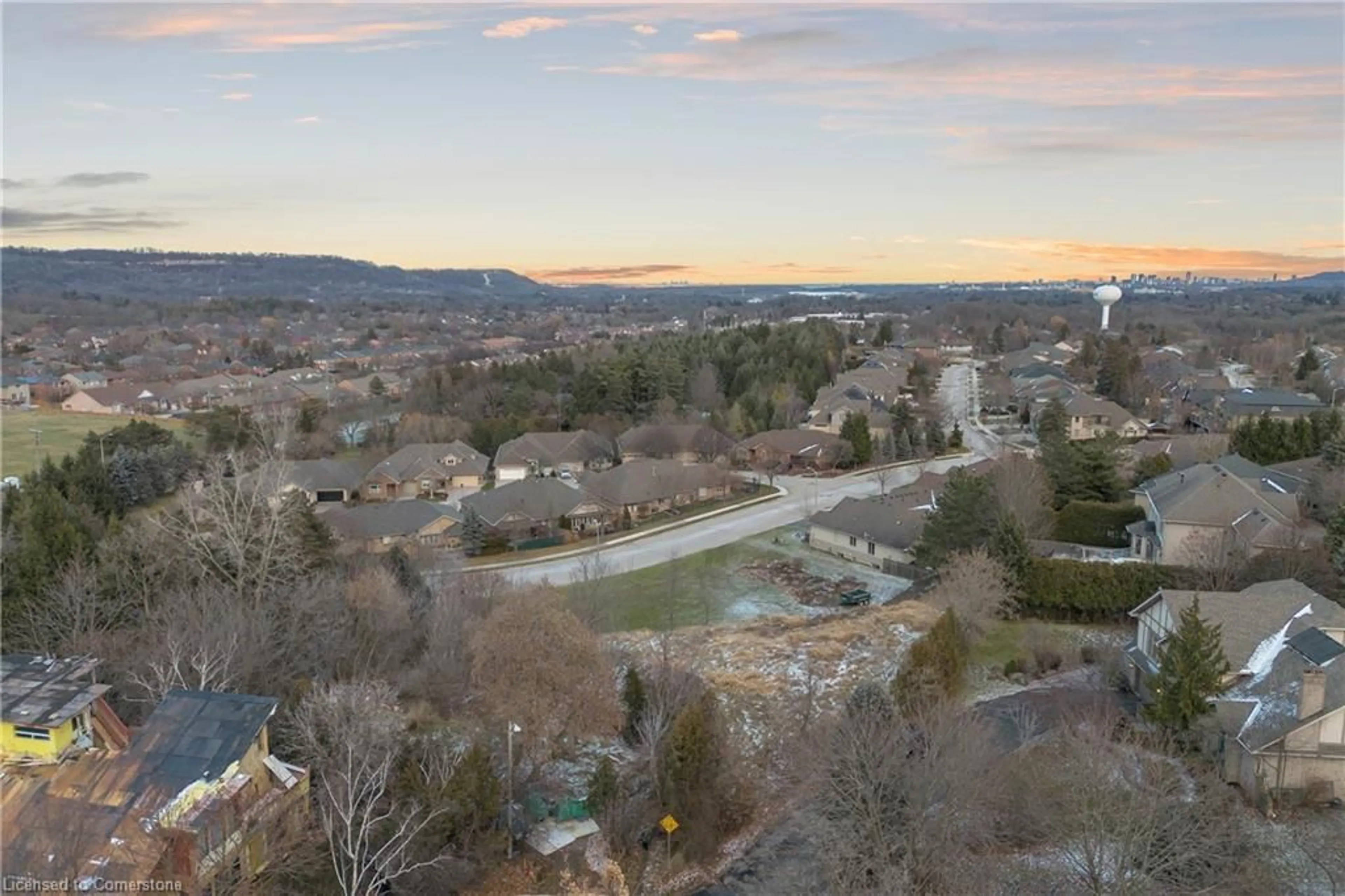 A pic from exterior of the house or condo, the view of lake or river for N/A Ridgewood Blvd, Hamilton Ontario L9H 6Z2