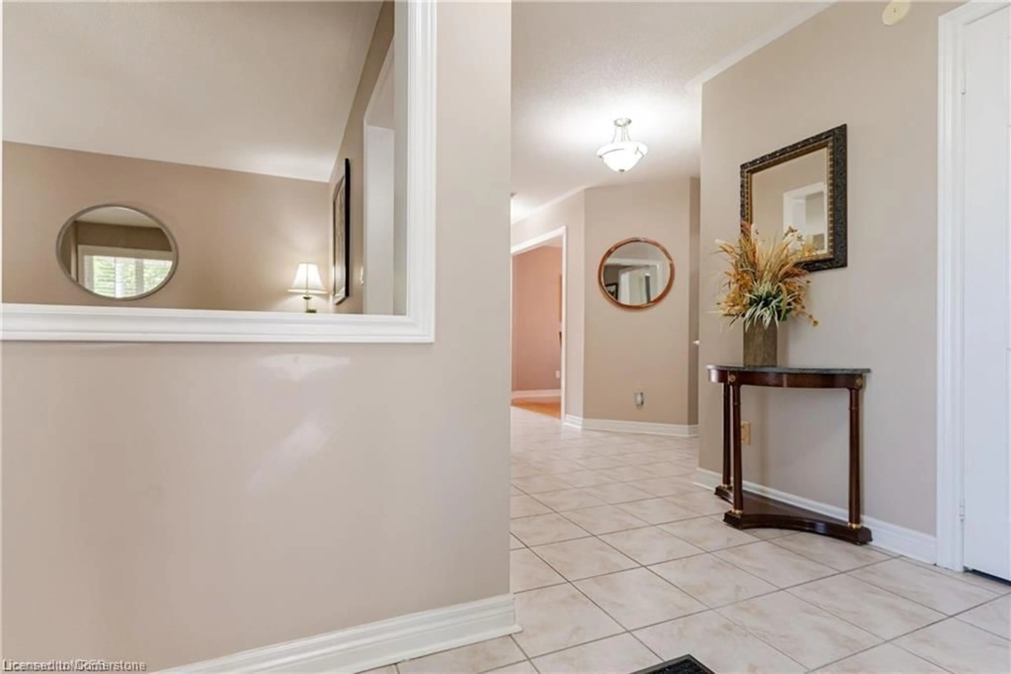 Indoor foyer, wood floors for 7 Teversham Crt, Markham Ontario L3S 3X6