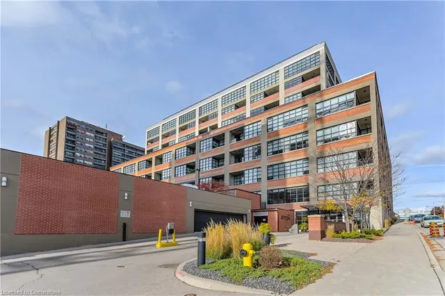 Additional property image - 112 Benton St Unit 604