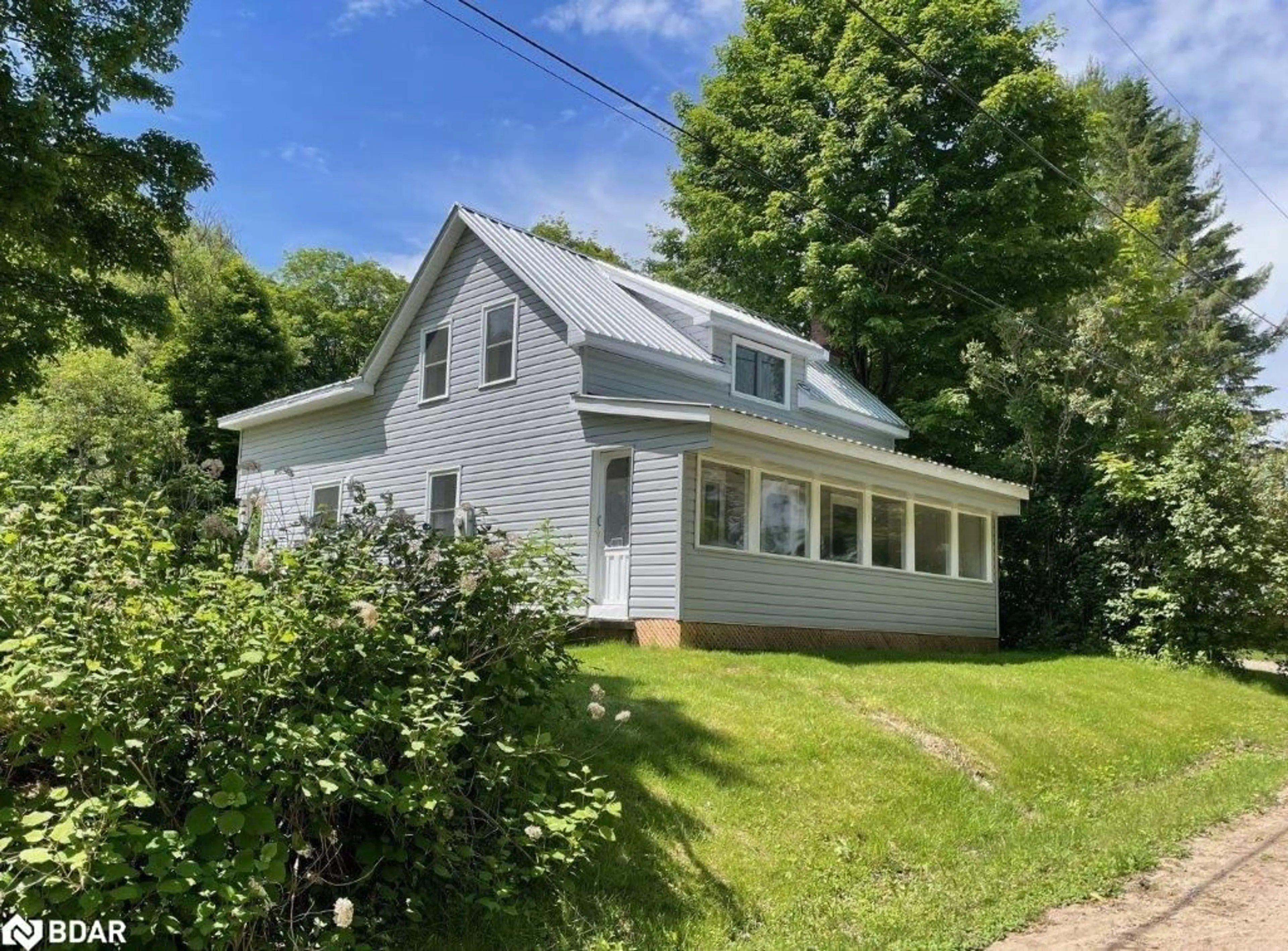 Frontside or backside of a home, cottage for 17 Battelle Rd, Bancroft Ontario K0L 1C0