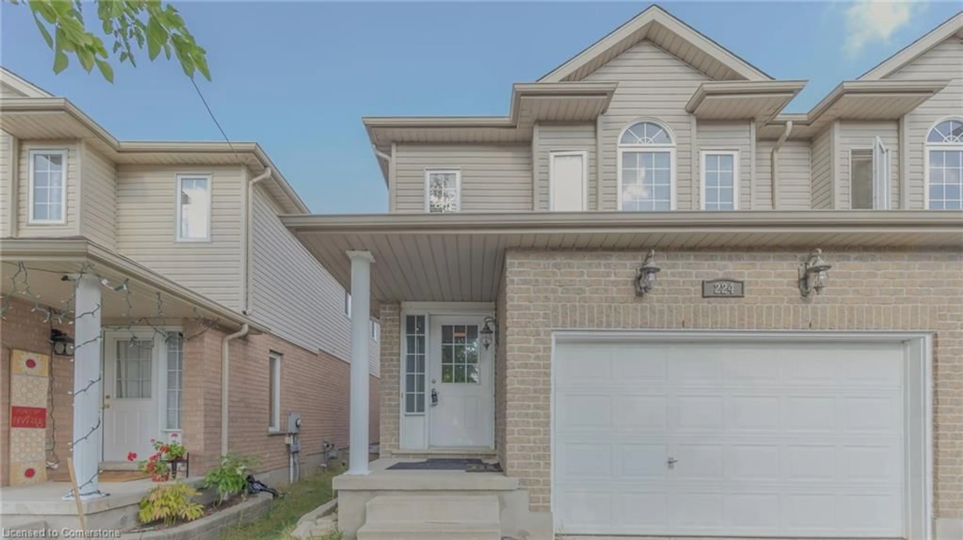 Frontside or backside of a home, cottage for 224 Buttercup Crt, Waterloo Ontario N2V 2W8