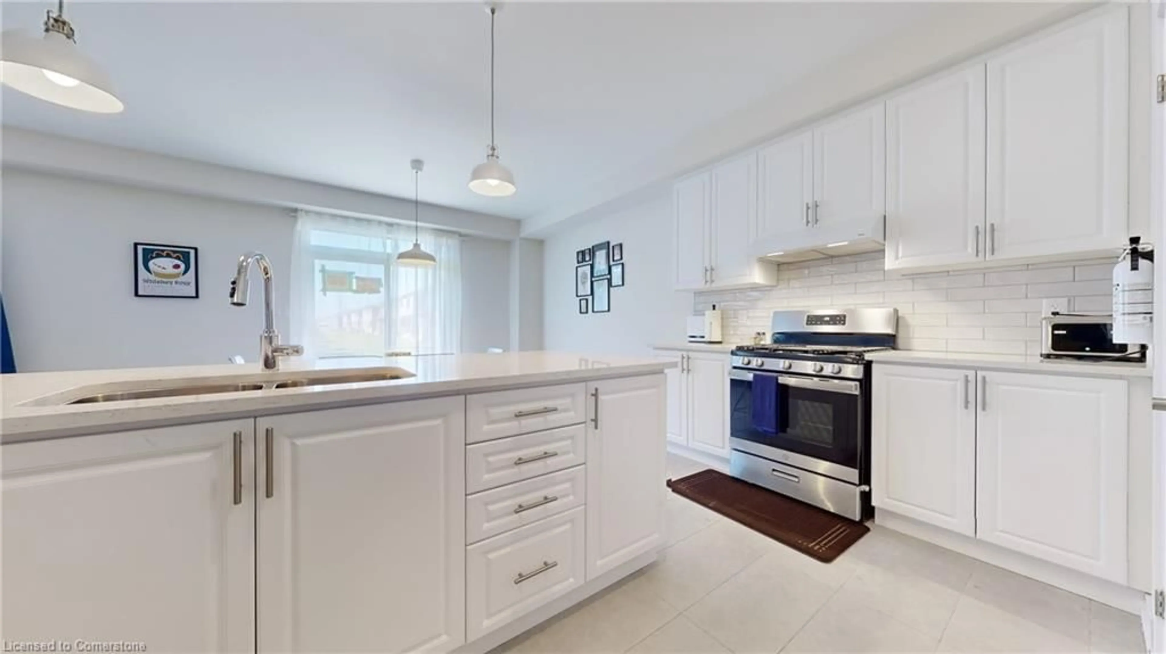 Open concept kitchen for 71 Lavender Rd, Thorold Ontario L3B 0K9