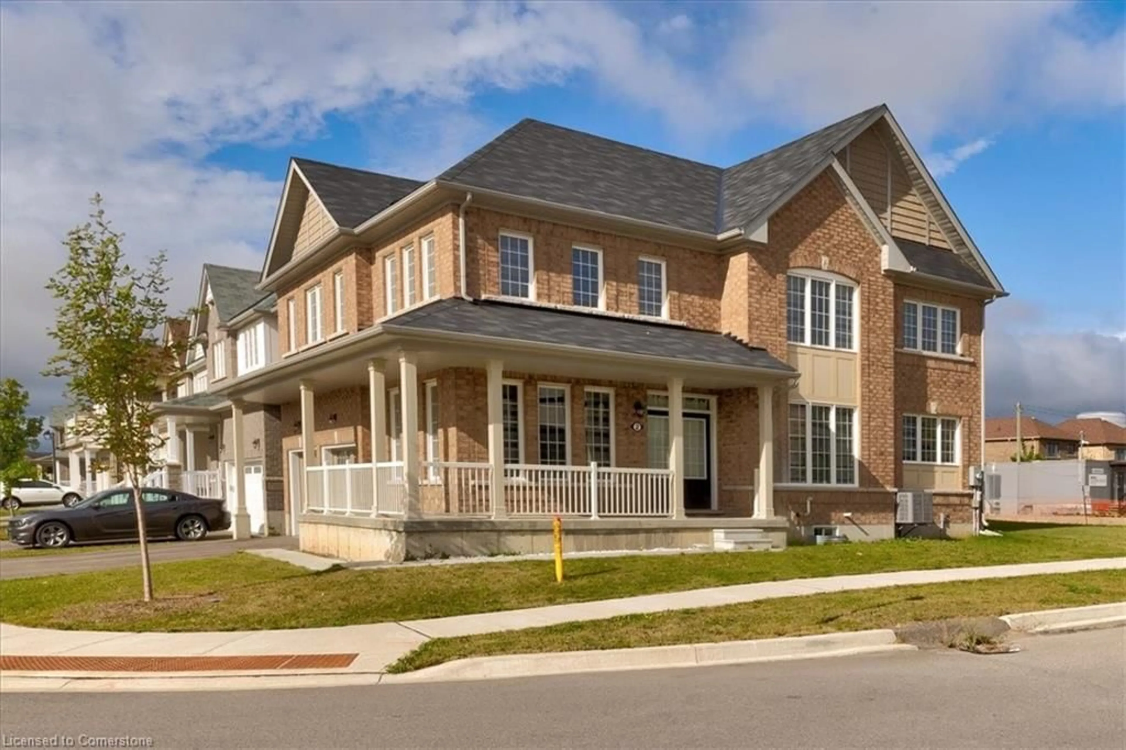 Home with brick exterior material for 2 Munro Cir, Brantford Ontario N3T 0R1