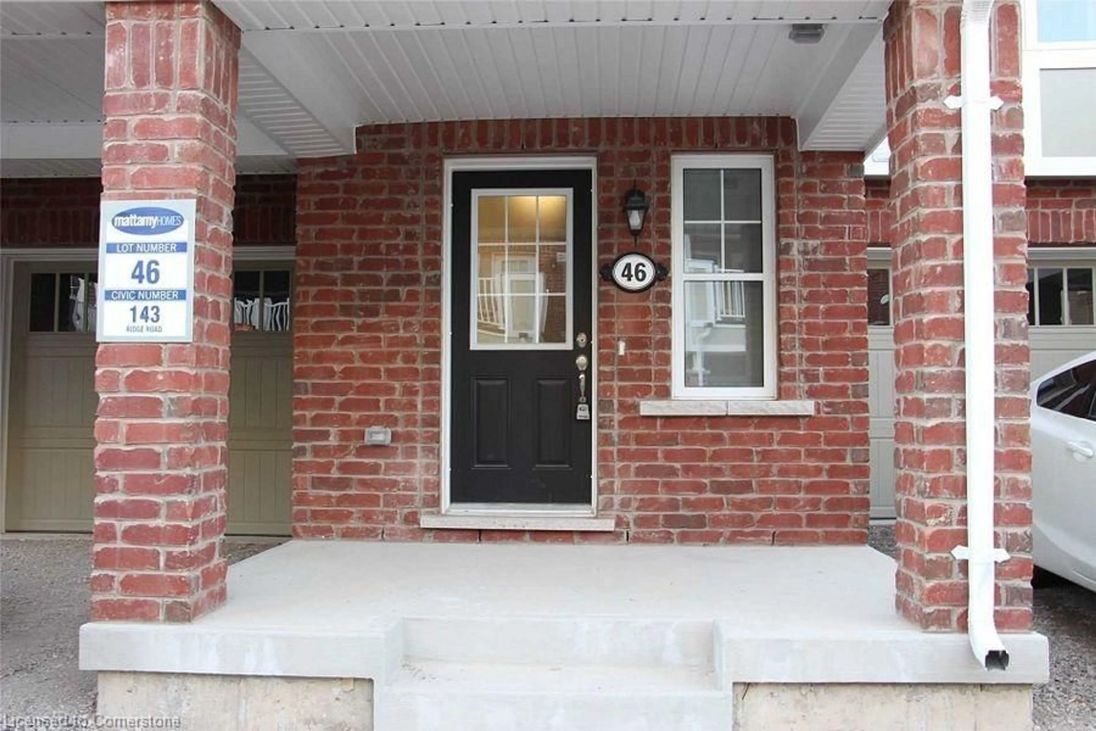 Indoor entryway, wood floors for 143 Ridge Rd #46, Cambridge Ontario N3E 0E1