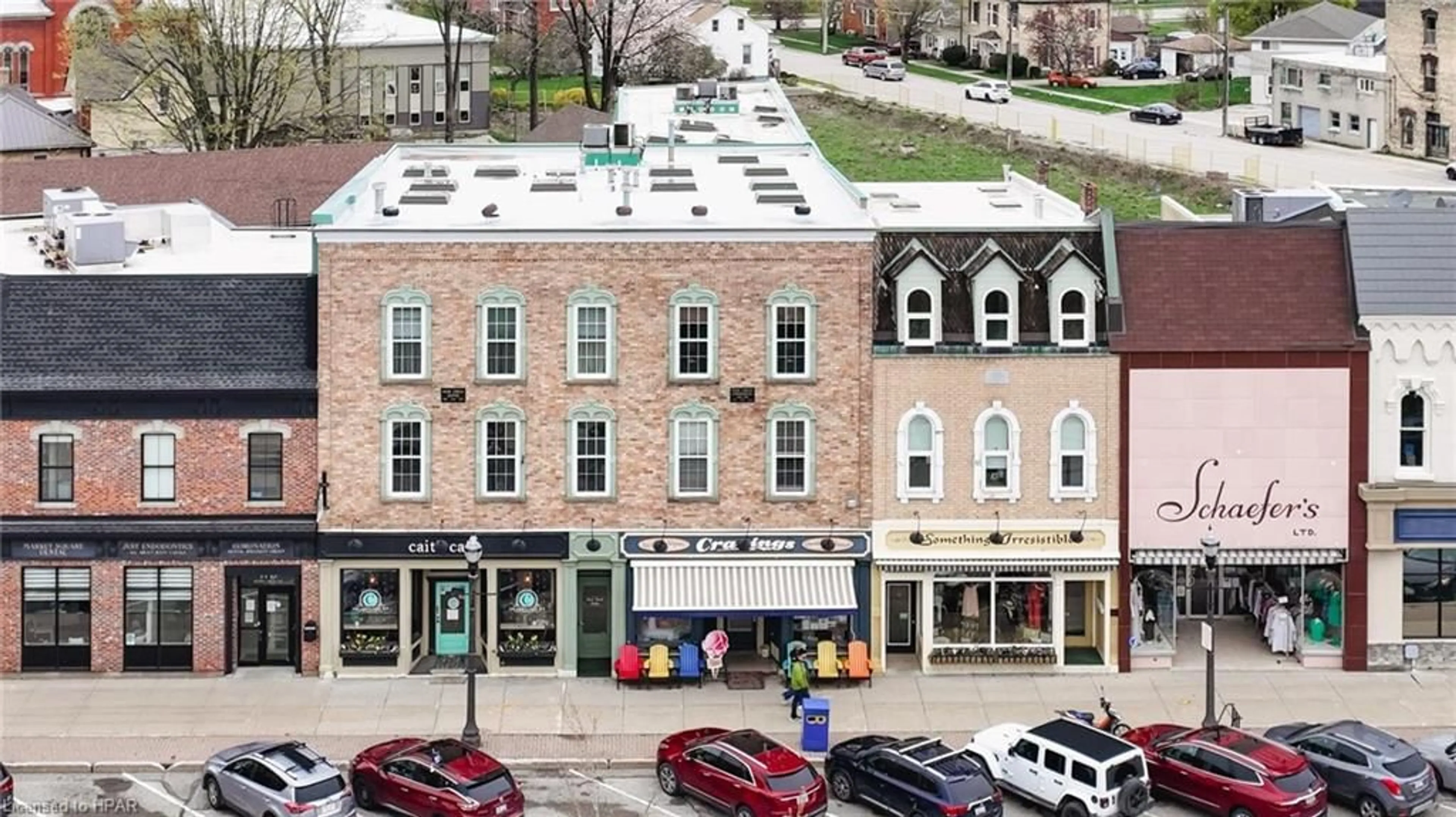 A pic from exterior of the house or condo, the front or back of building for 166,168 Courthouse Sq, Goderich Ontario N7A 1N1