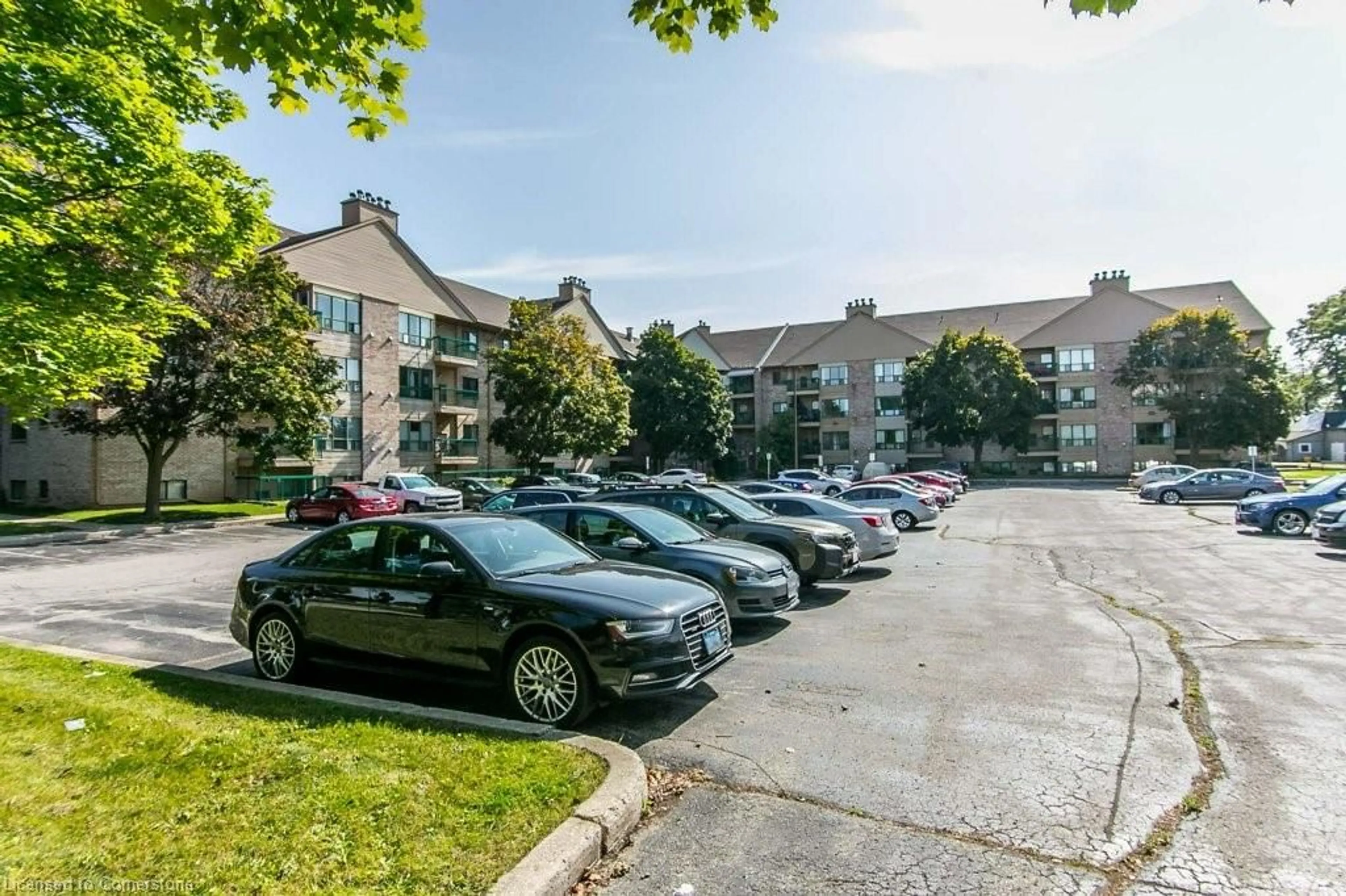 Parking for 15 Hofstetter Ave #216, Kitchener Ontario N2A 3X7