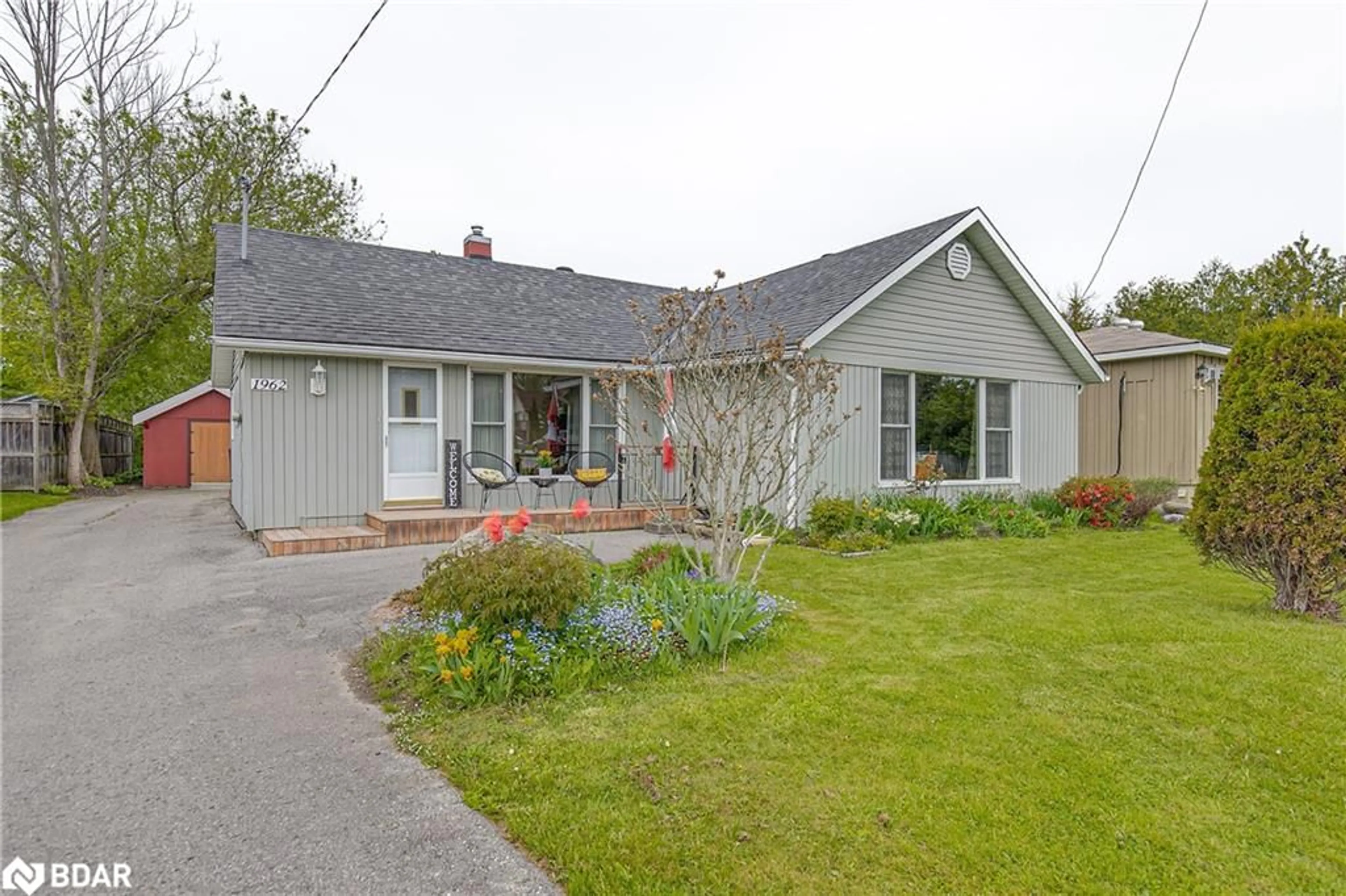 Frontside or backside of a home, cottage for 1962 St Johns Rd, Alcona Ontario L9S 1T5