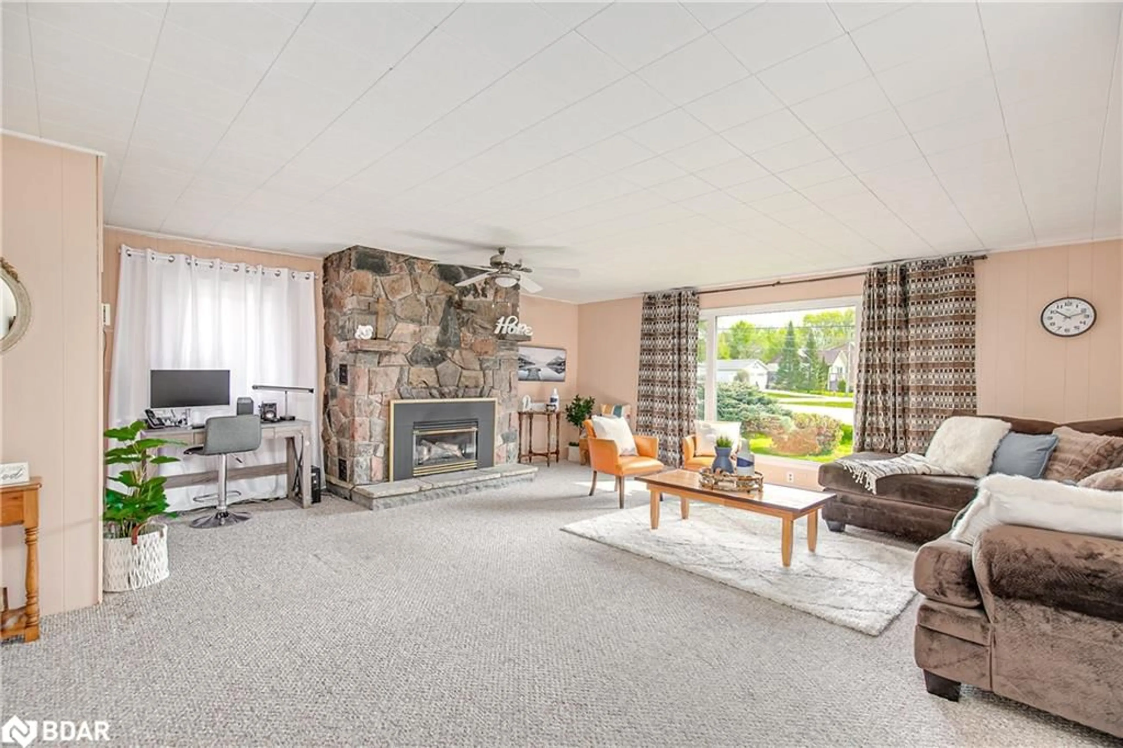 Living room, carpet floors for 1962 St Johns Rd, Alcona Ontario L9S 1T5