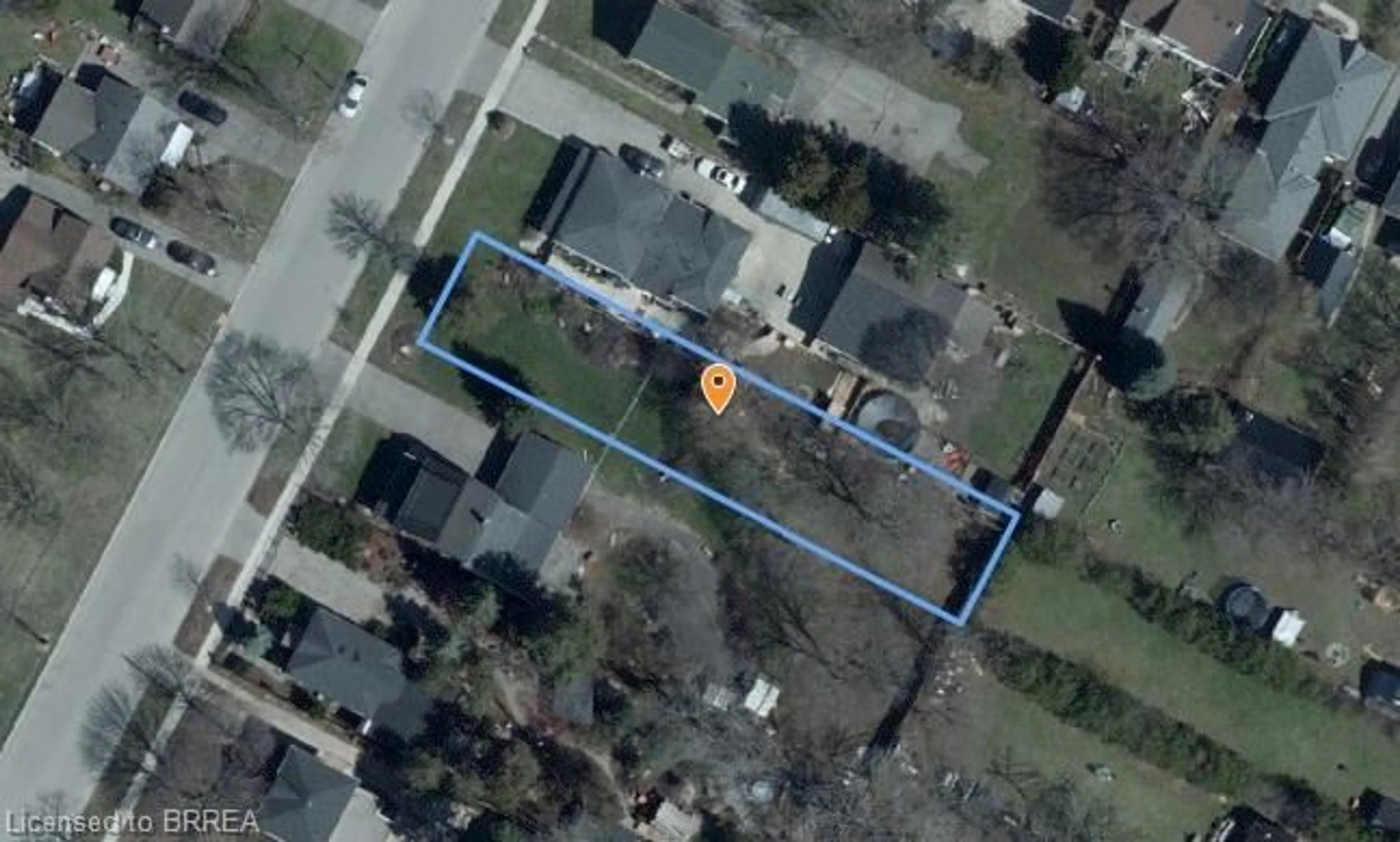 Frontside or backside of a home, the street view for 113 Grand St, Brantford Ontario N3R 4B5