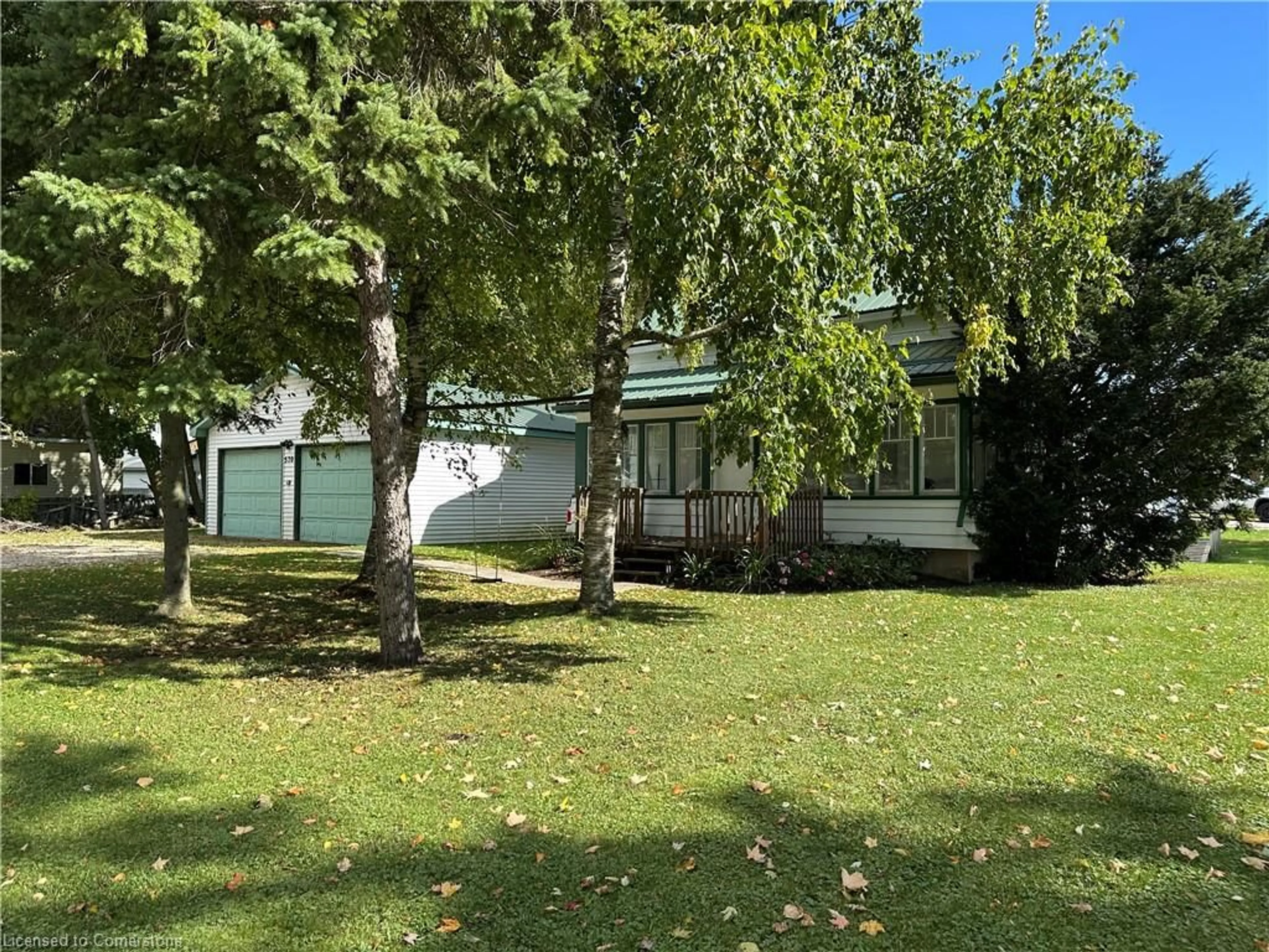 Frontside or backside of a home, cottage for 570 Lowe St, Palmerston Ontario N0G 2P0