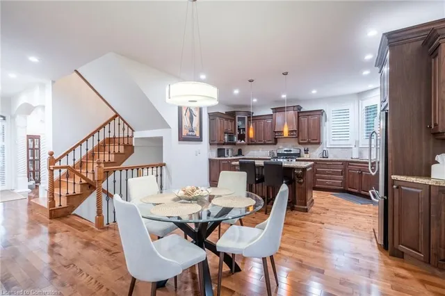 Additional property image - 12 Cowper Crt