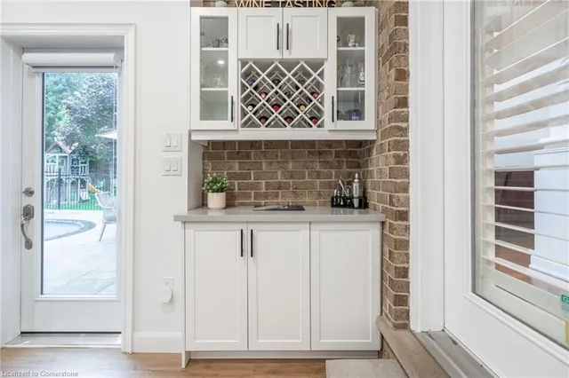 Additional property image - 12 Cowper Crt