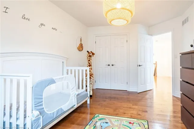 Additional property image - 12 Cowper Crt